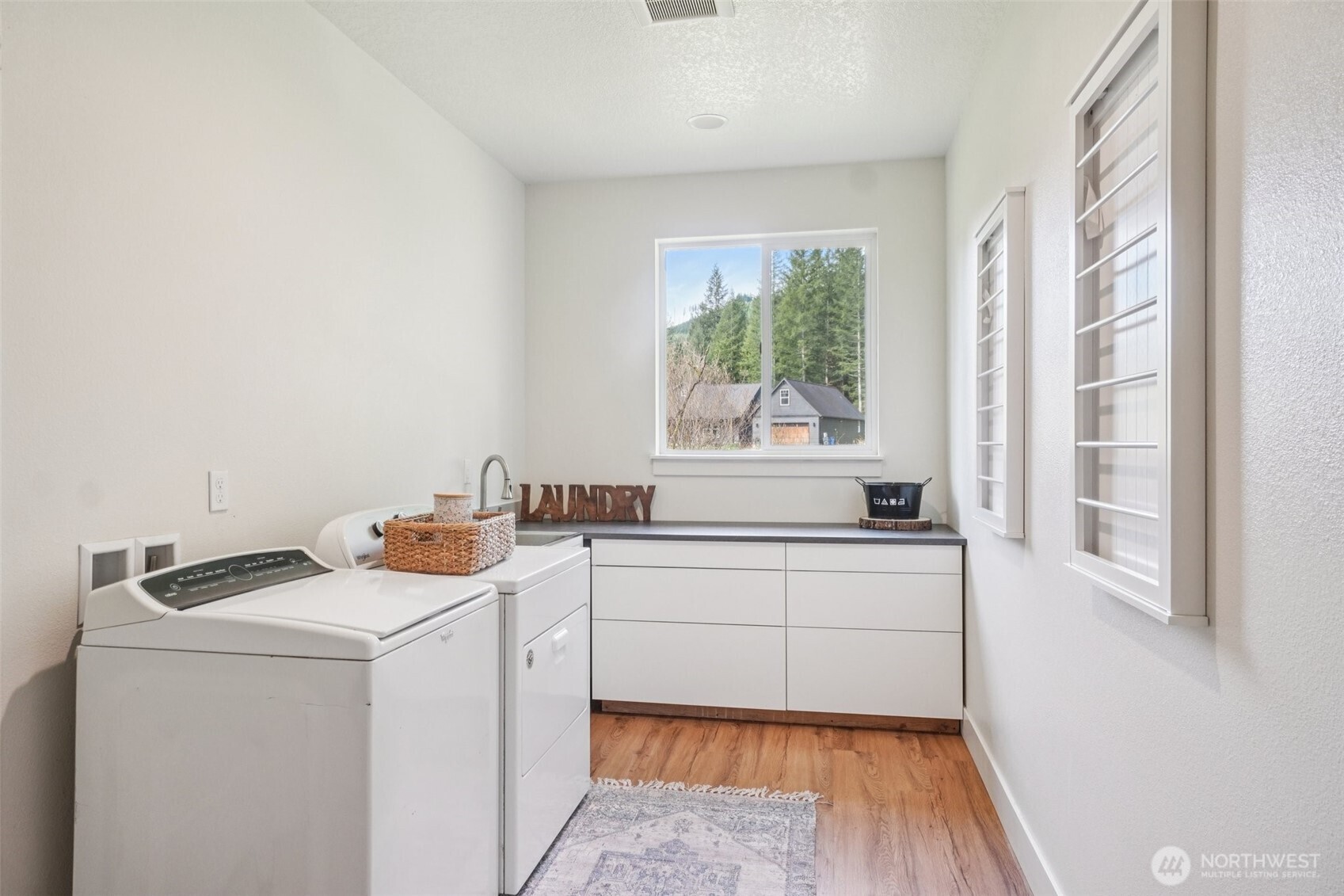 30307 NE Sunset Falls Road , Yacolt, WA 98675