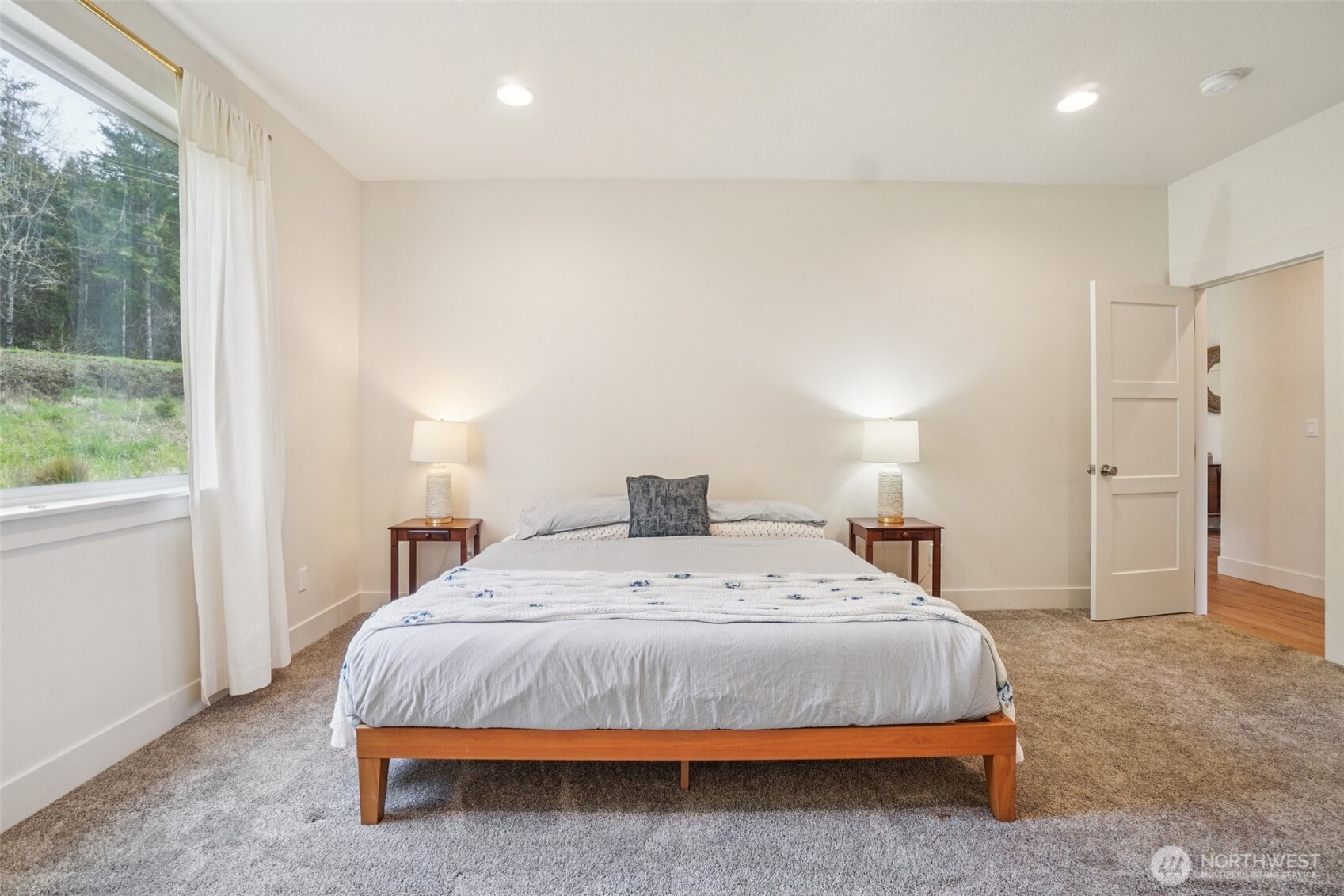 30307 NE Sunset Falls Road , Yacolt, WA 98675