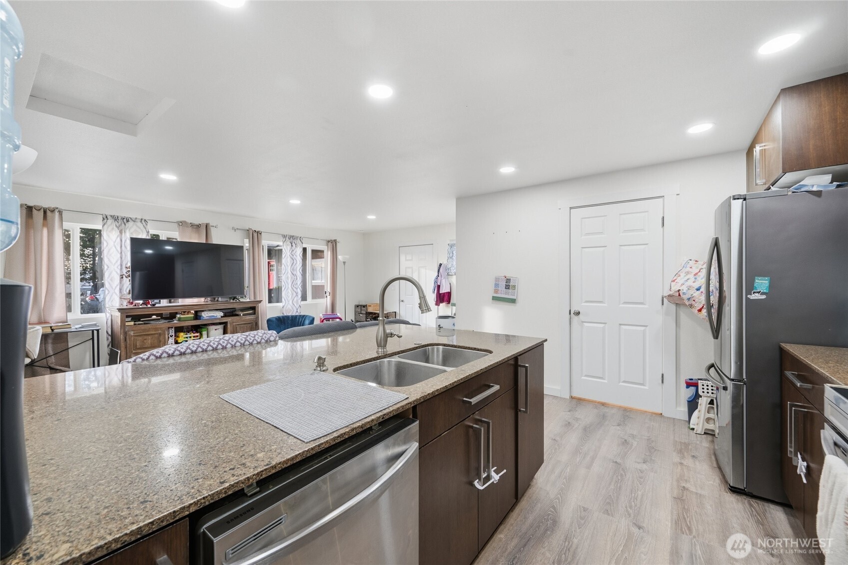 2124 Woburn Street , Bellingham, WA 98229