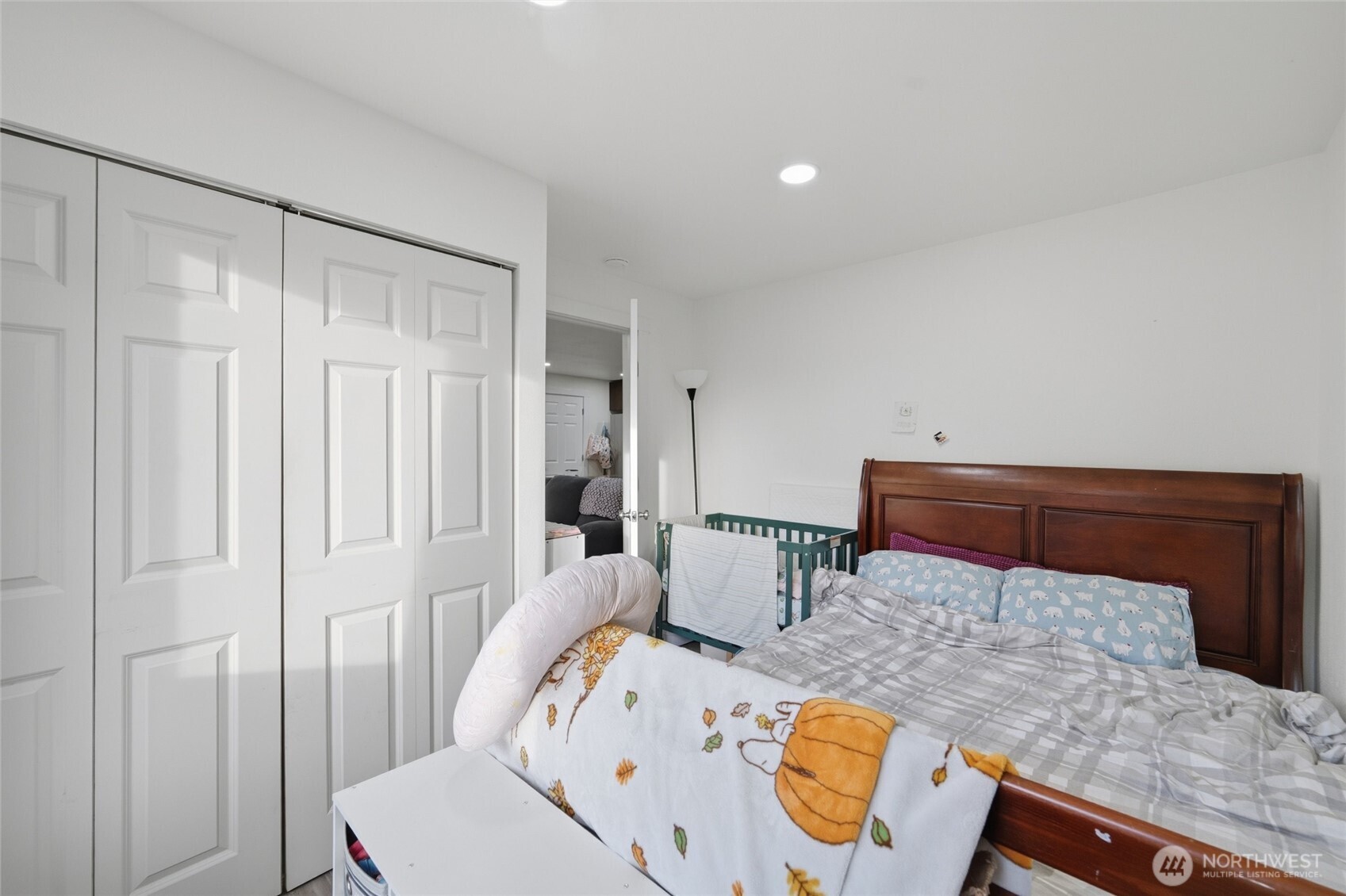 2124 Woburn Street , Bellingham, WA 98229