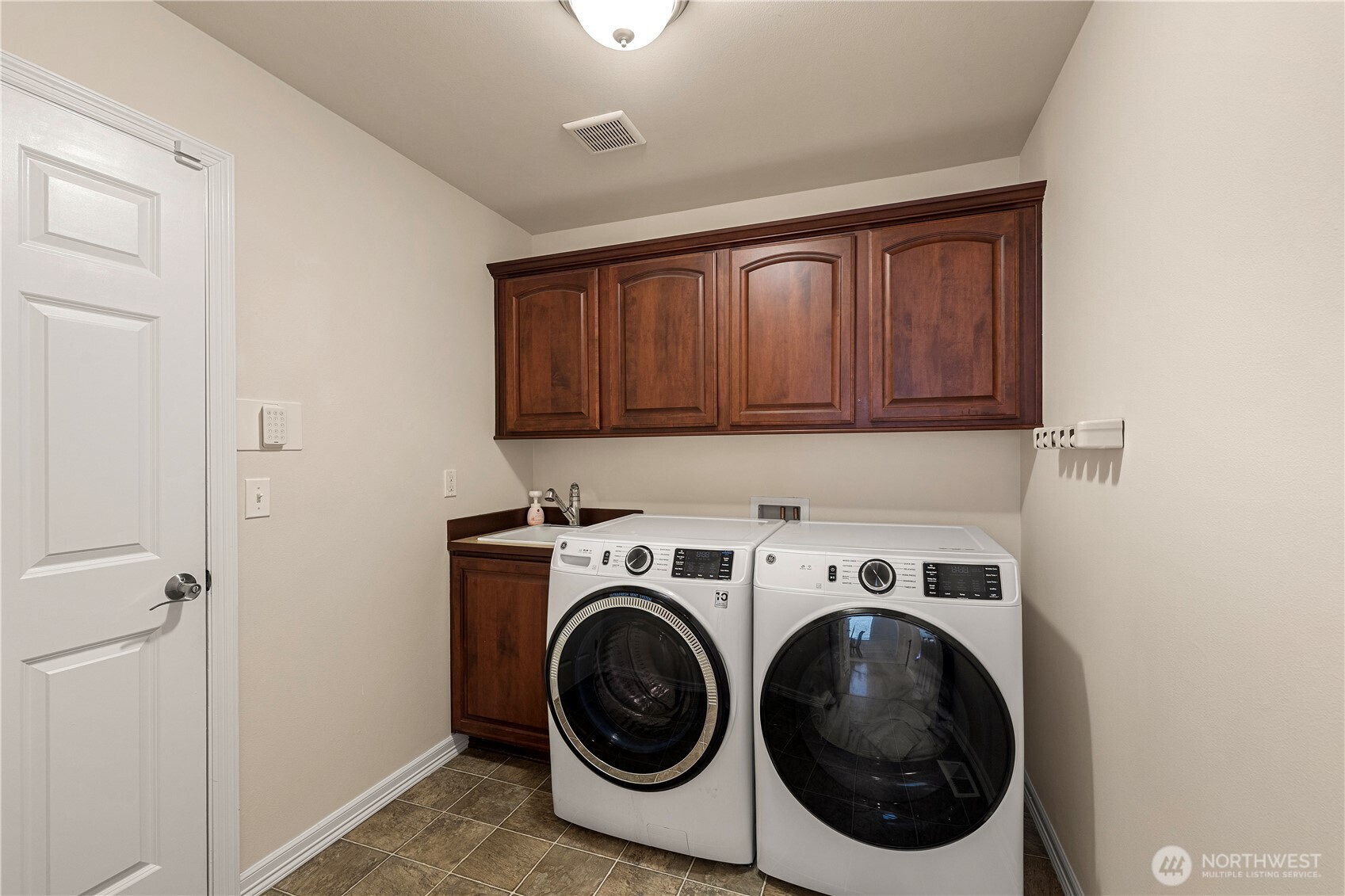 25231 133rd Place SE, Kent, WA 98042