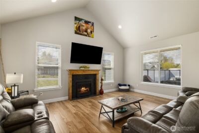 370 Deer Meadow Drive , Cle Elum, WA 98922 - Photo 2