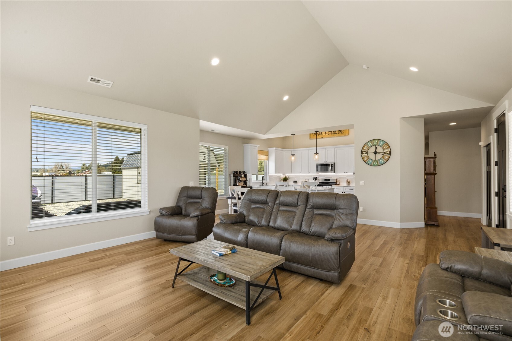 370 Deer Meadow Drive , Cle Elum, WA 98922