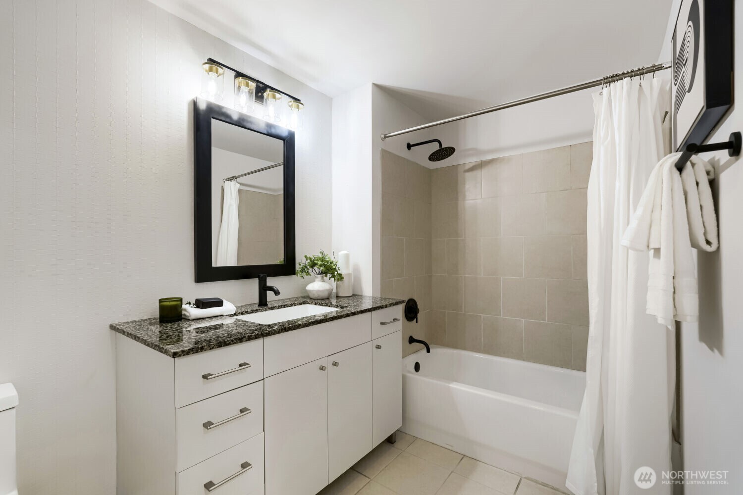 76 Cedar Street #1109, Seattle, WA 98121