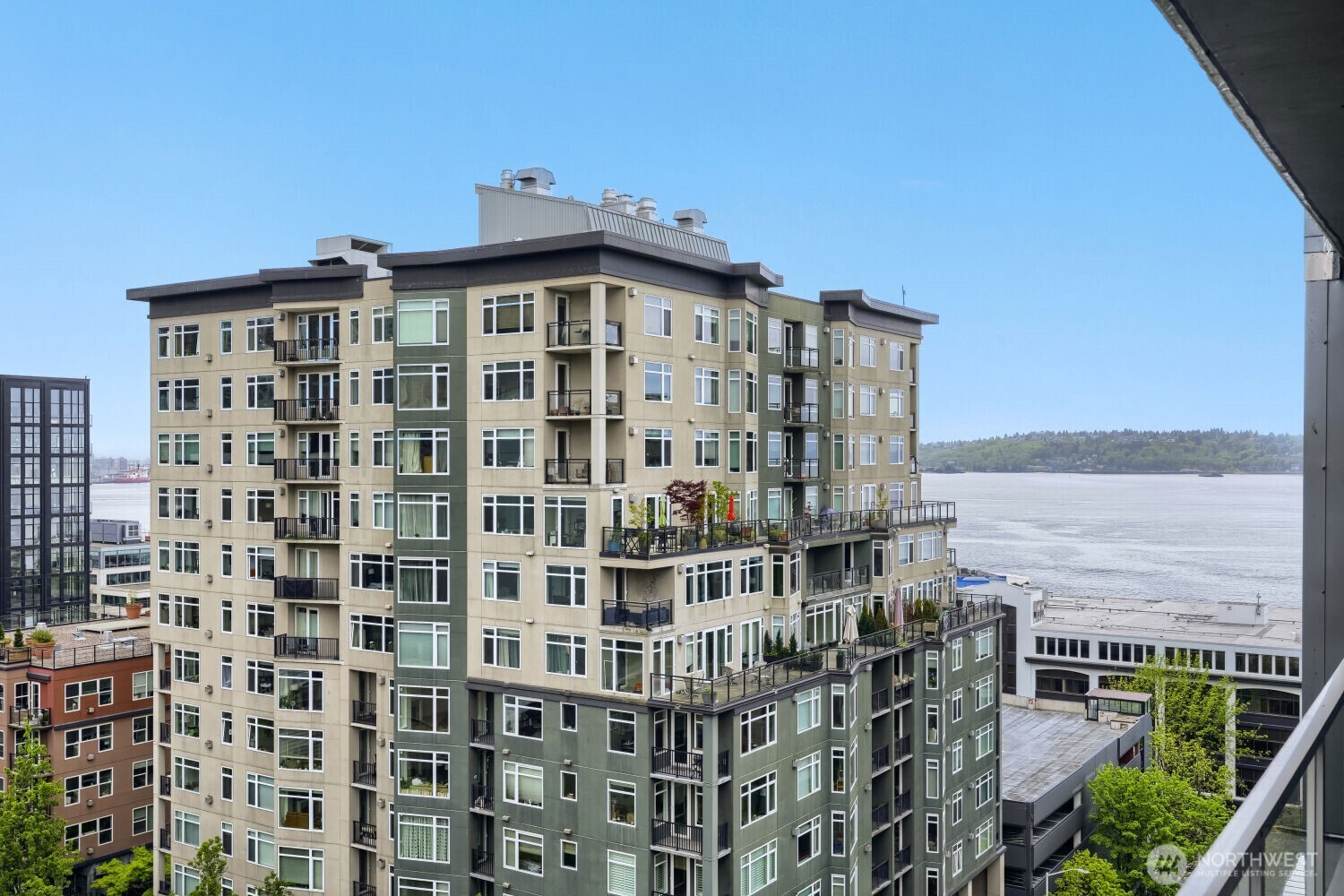 76 Cedar Street #1109, Seattle, WA 98121