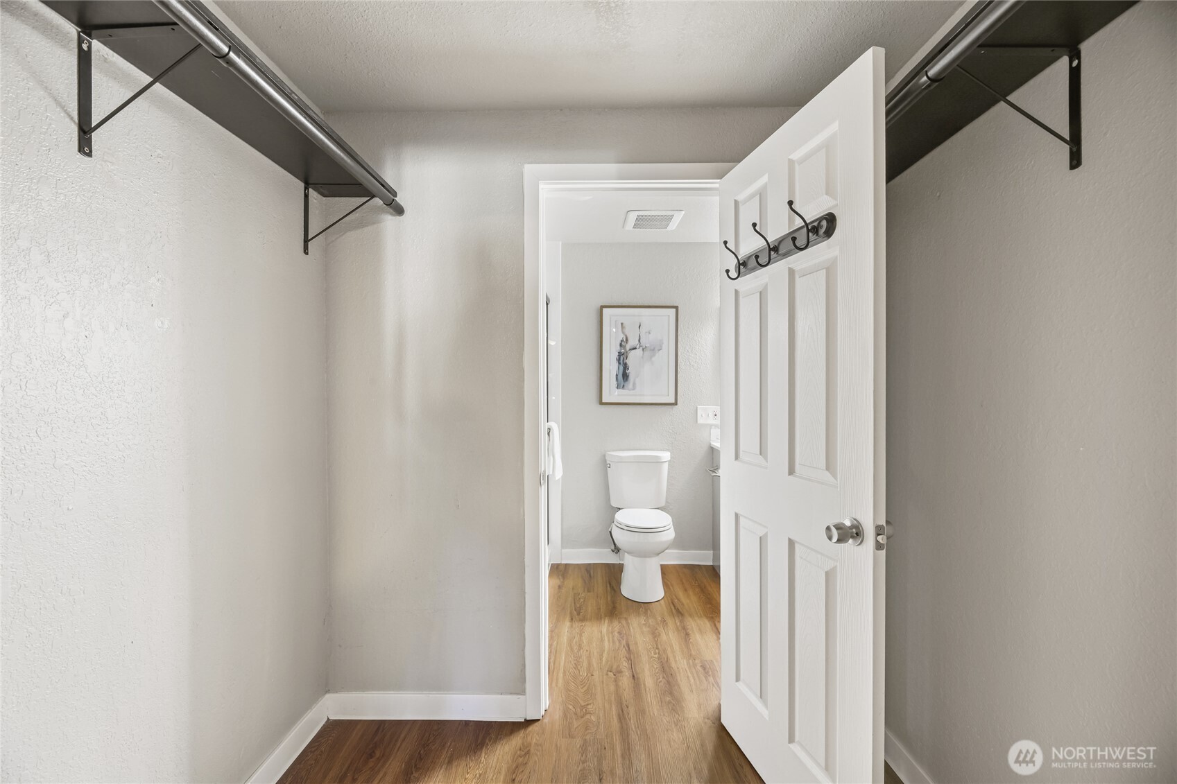 12527 NE 117th Place #F5, Kirkland, WA 98034