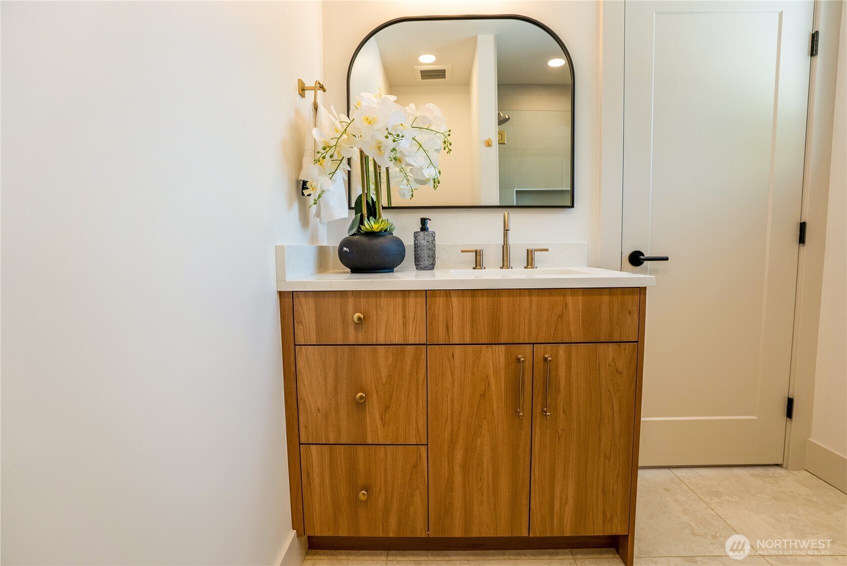325 J Avenue #Unit A, Snohomish, WA 98290