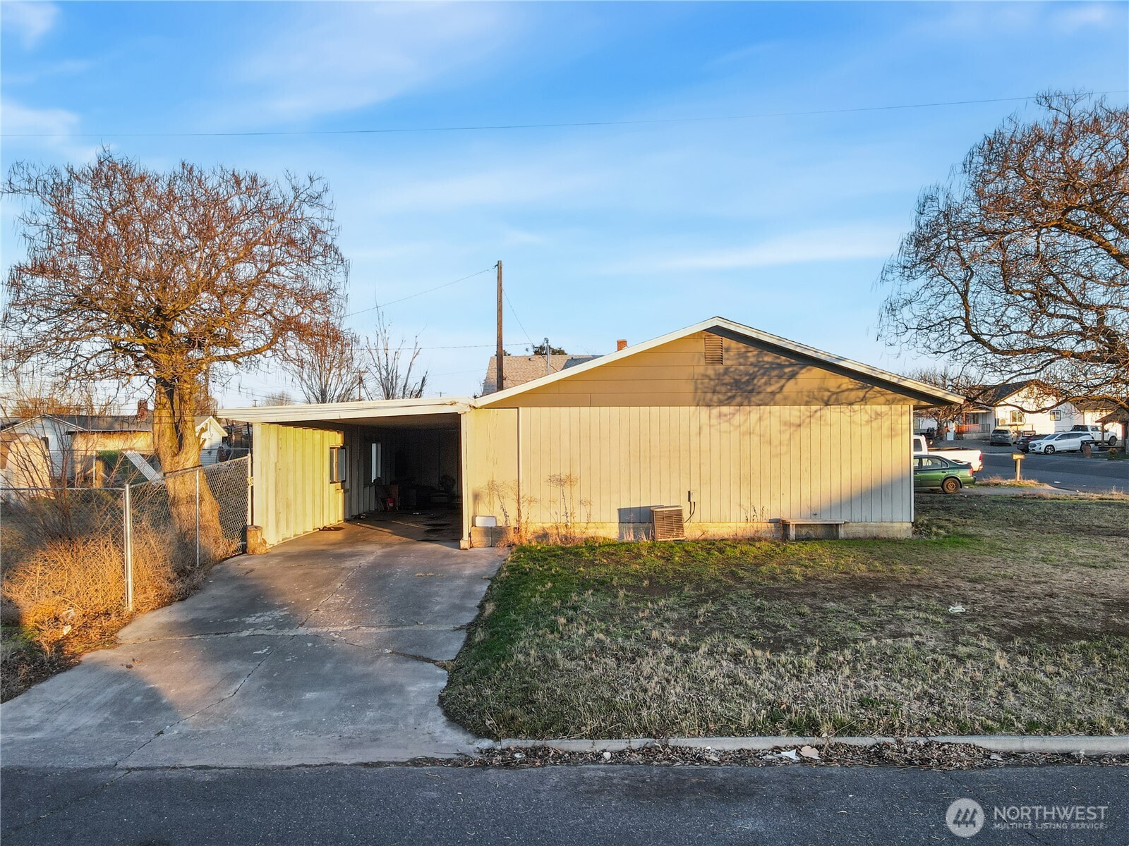 205 E Cedar Street , Othello, WA 99344