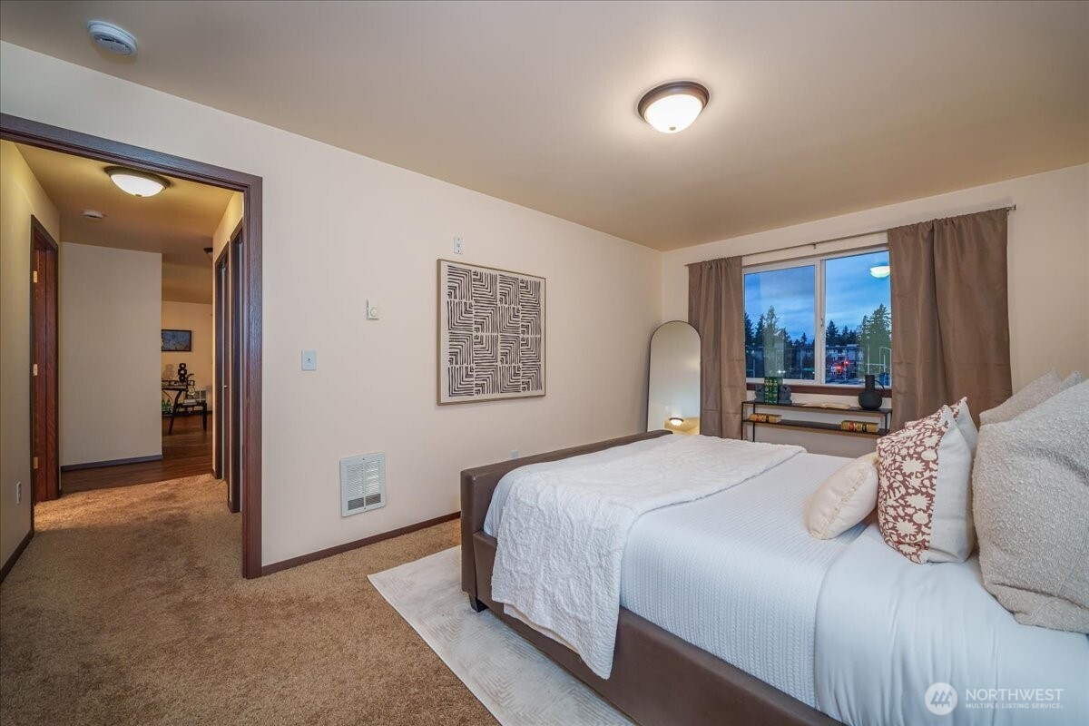 11532 15th Avenue NE #401, Seattle, WA 98125