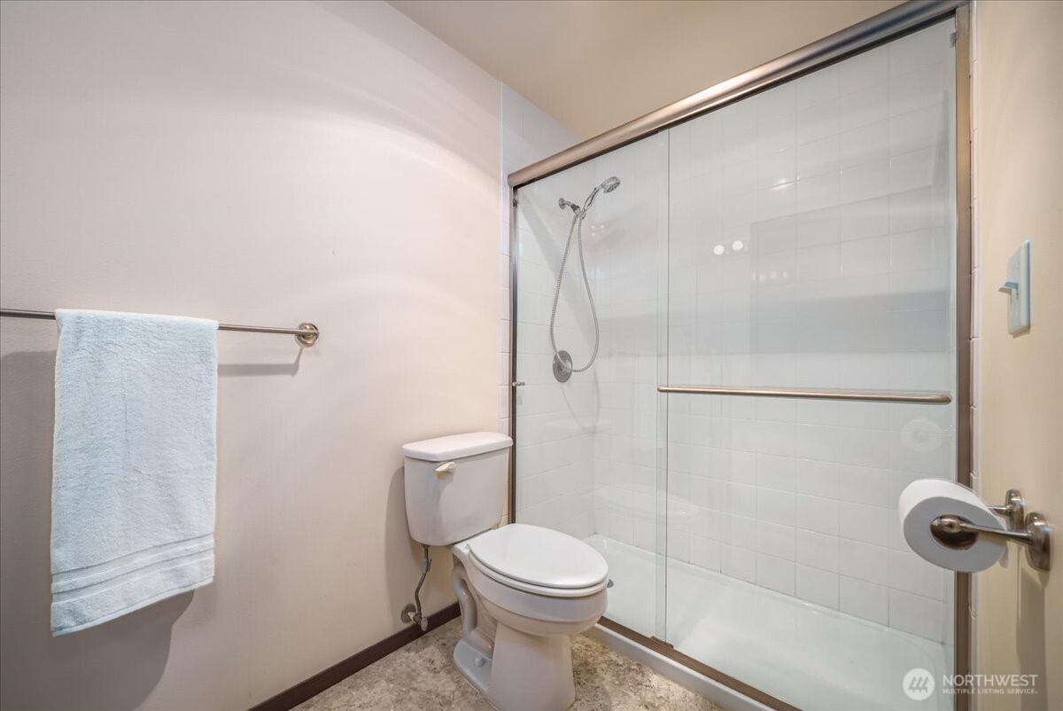 11532 15th Avenue NE #401, Seattle, WA 98125