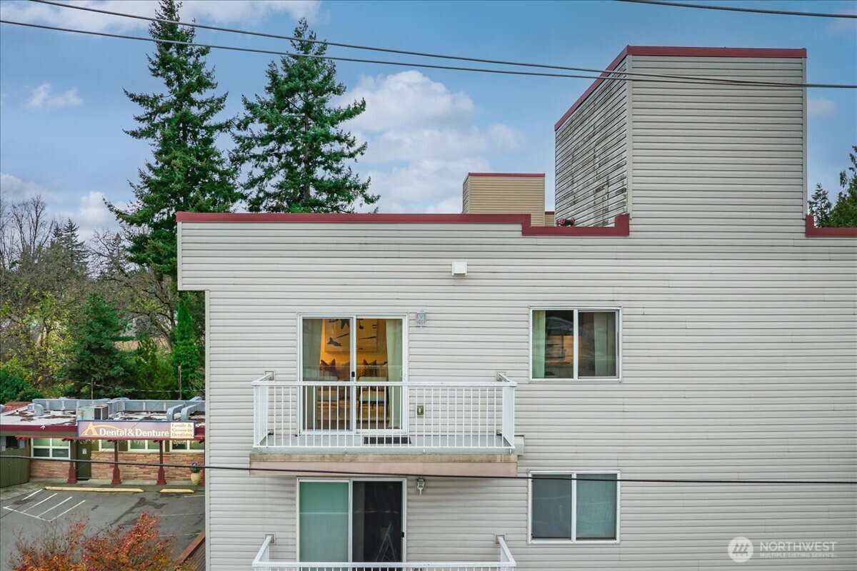 11532 15th Avenue NE #401, Seattle, WA 98125