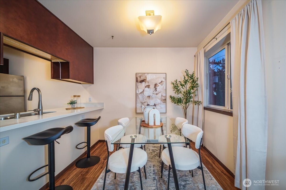 11532 15th Avenue NE #401, Seattle, WA 98125