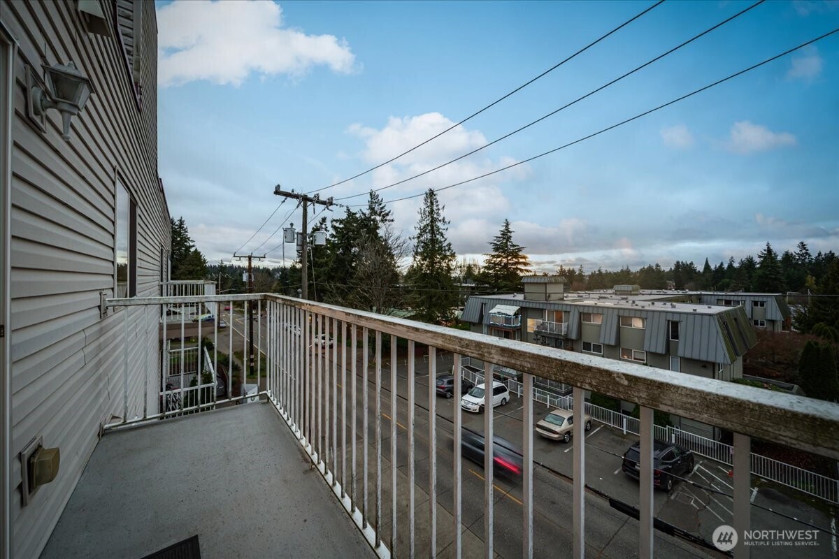 11532 15th Avenue NE #401, Seattle, WA 98125