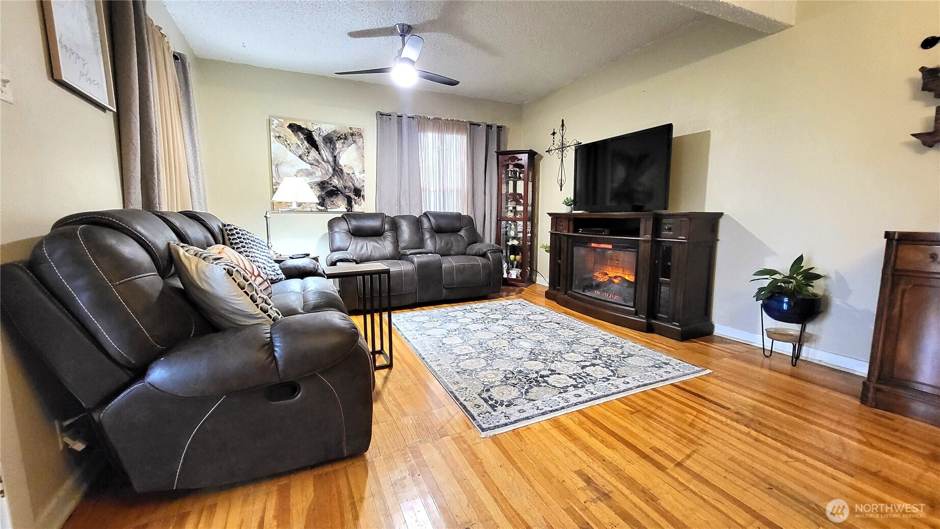 1113 S County Road , Warden, WA 98857