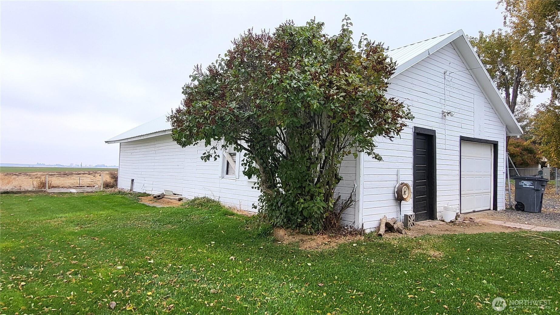 1113 S County Road , Warden, WA 98857