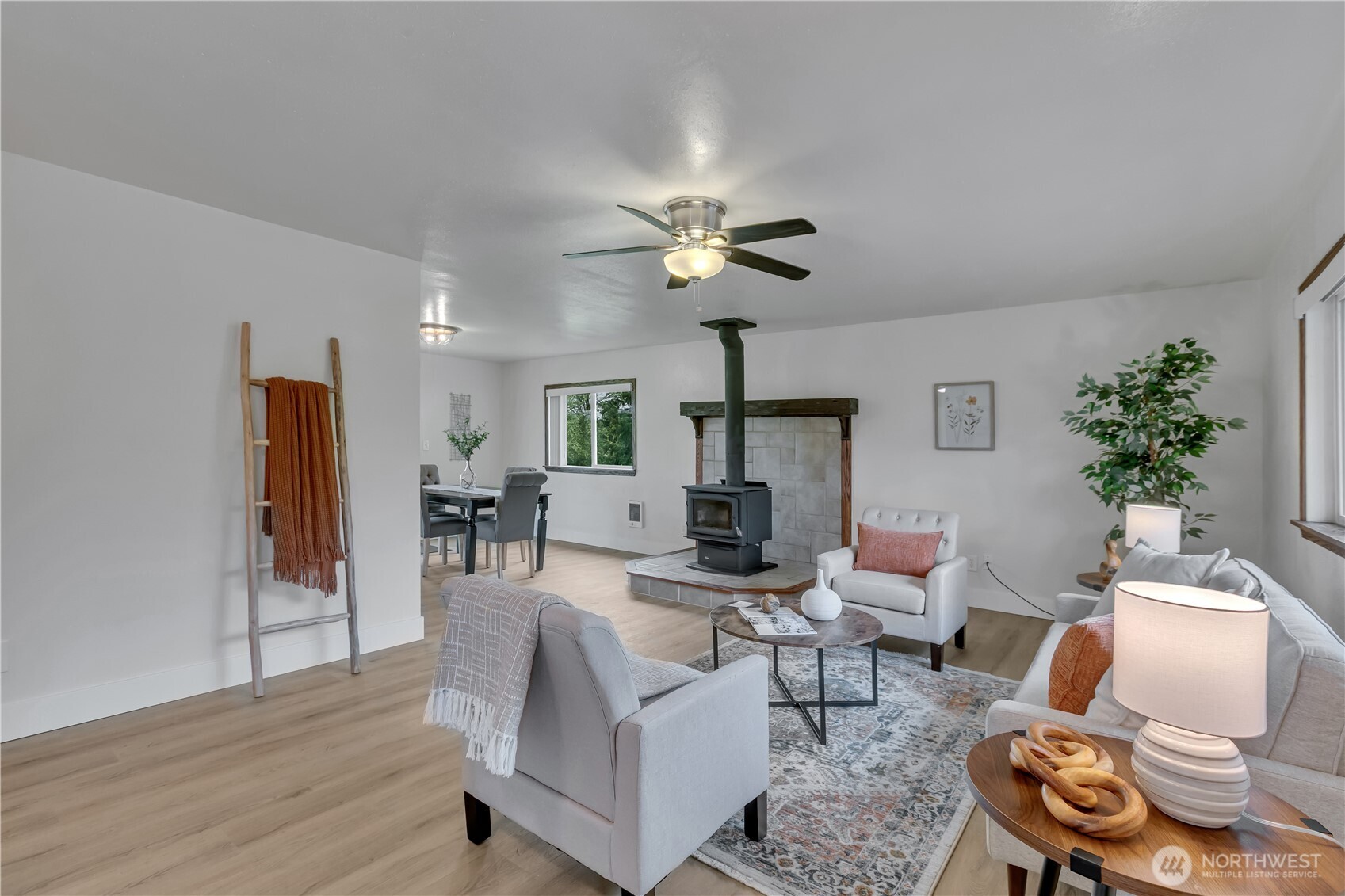 3384 Jackson Hwy , Chehalis, WA 98532-8642