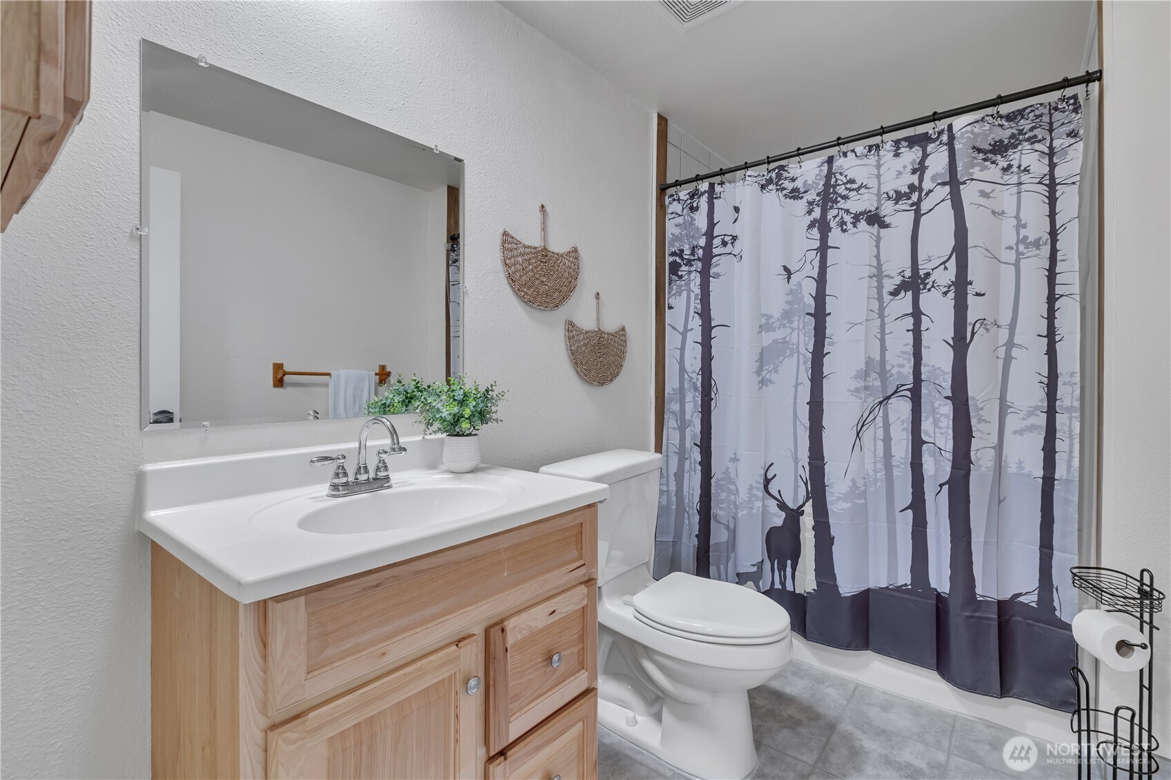 3384 Jackson Hwy , Chehalis, WA 98532-8642
