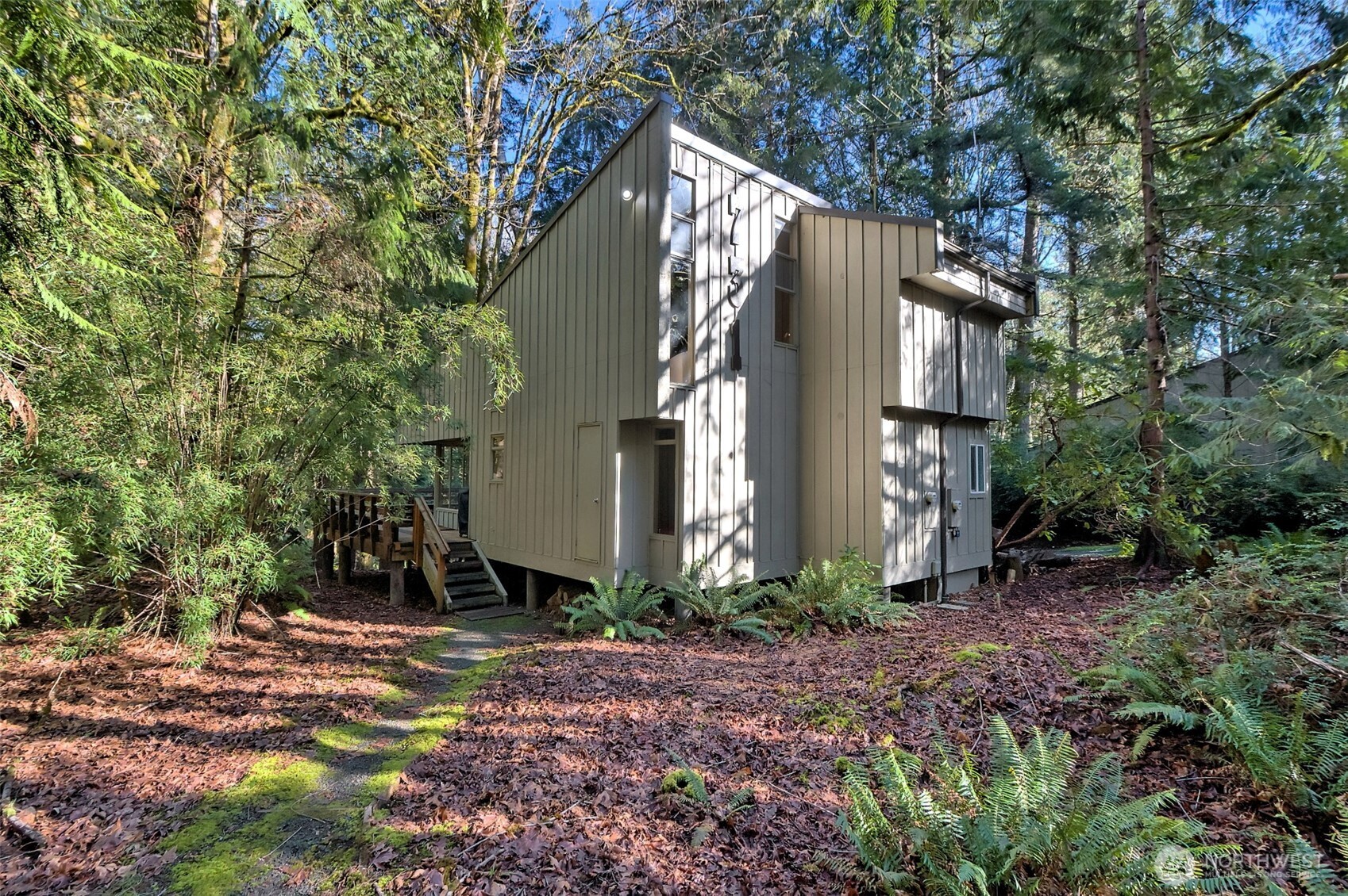 731 E Promontory Road , Shelton, WA 98584