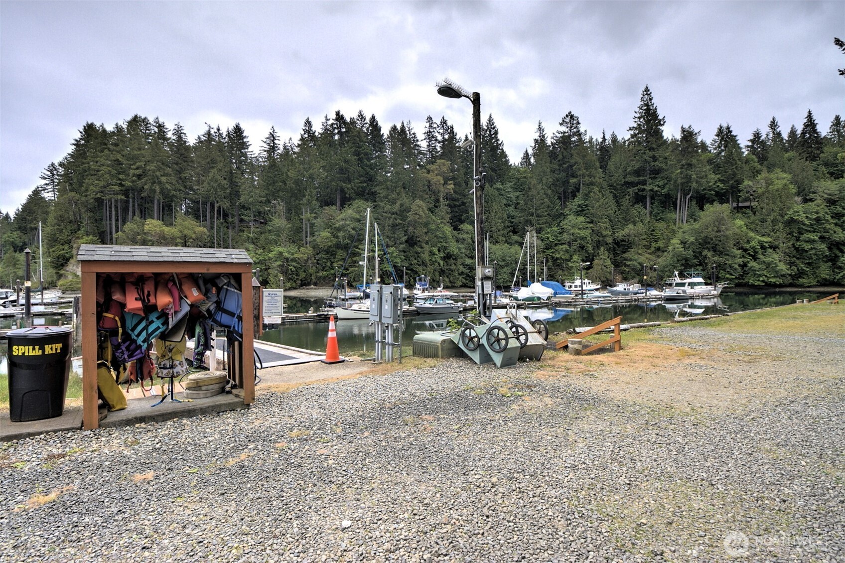 731 E Promontory Road , Shelton, WA 98584