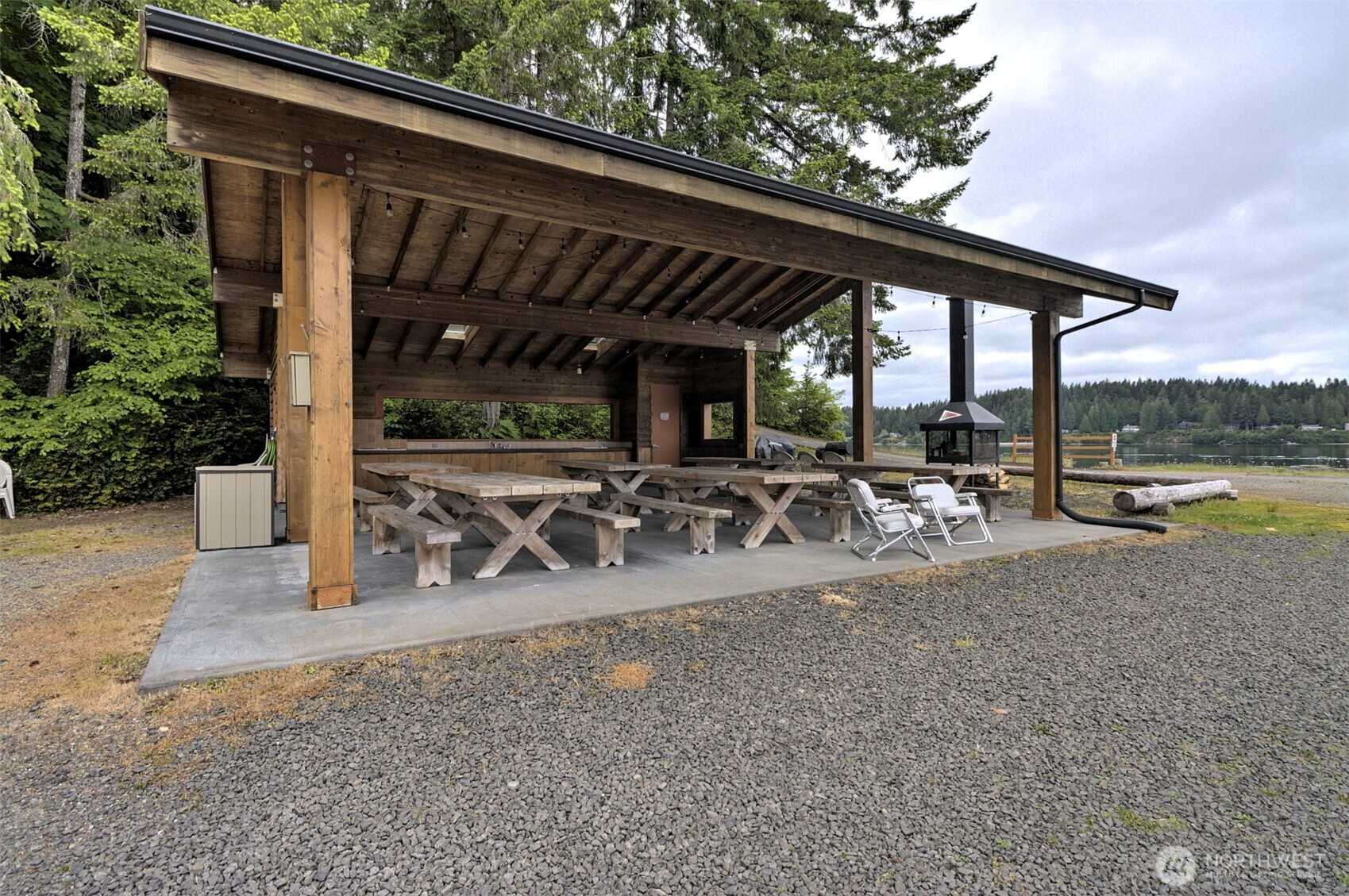 731 E Promontory Road , Shelton, WA 98584