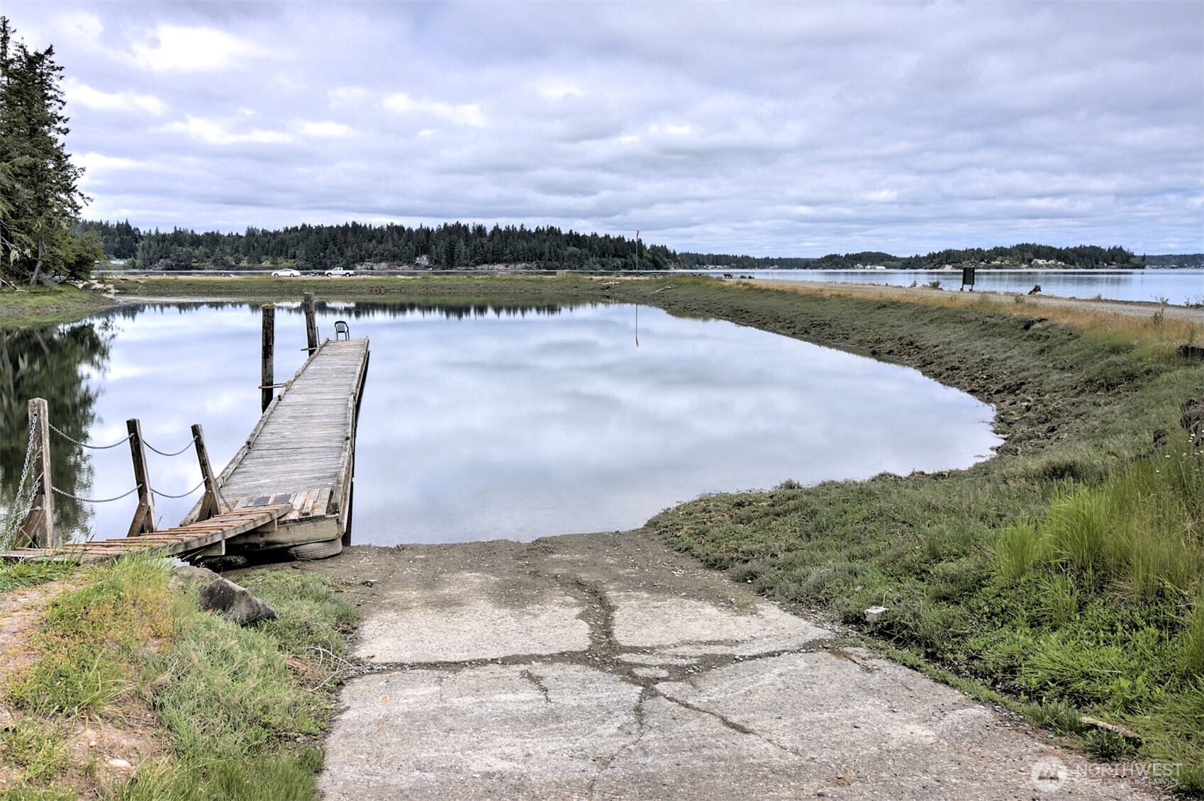 731 E Promontory Road , Shelton, WA 98584