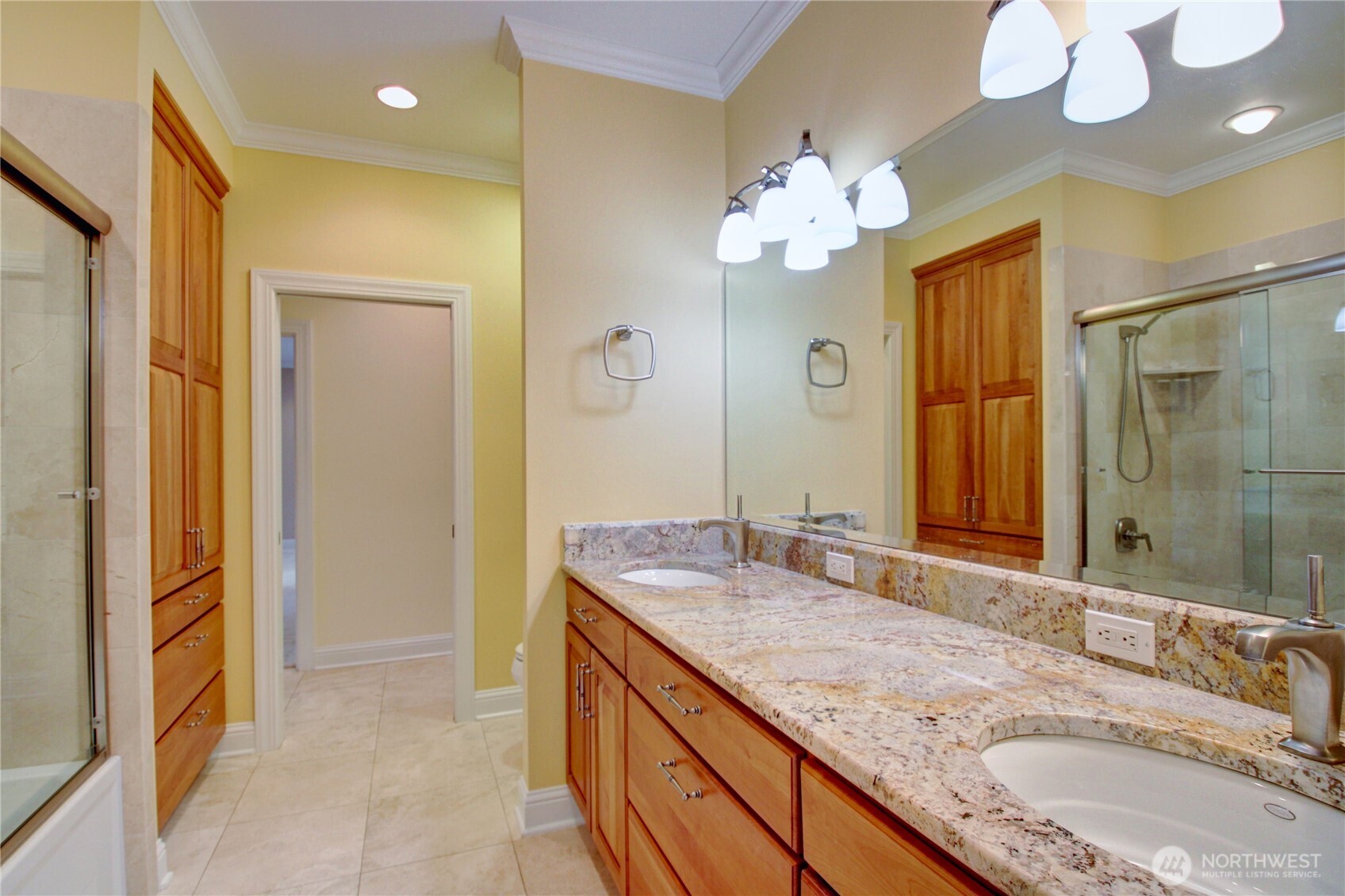 12220 Maple Crest Drive , Burlington, WA 98233