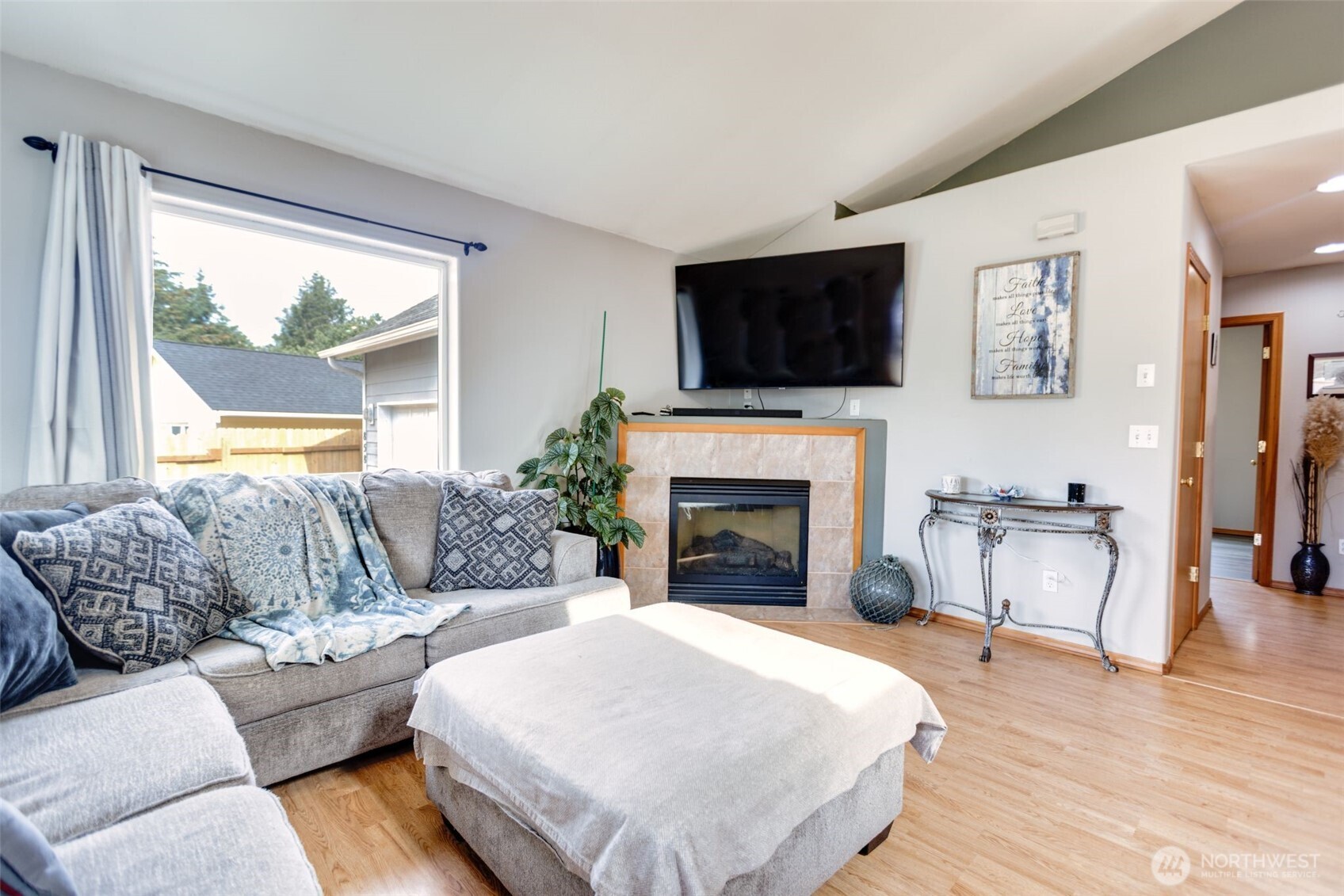 858 Willow Court SW, Ocean Shores, WA 98569