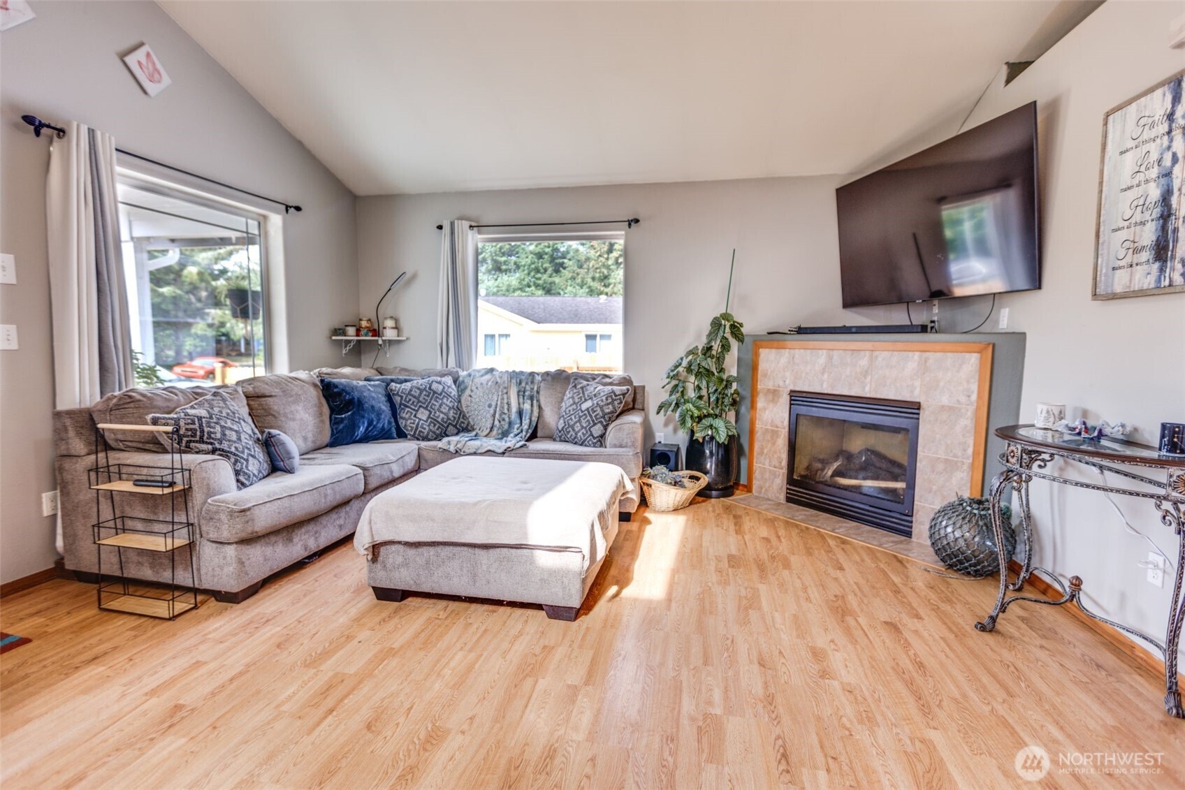 858 Willow Court SW, Ocean Shores, WA 98569