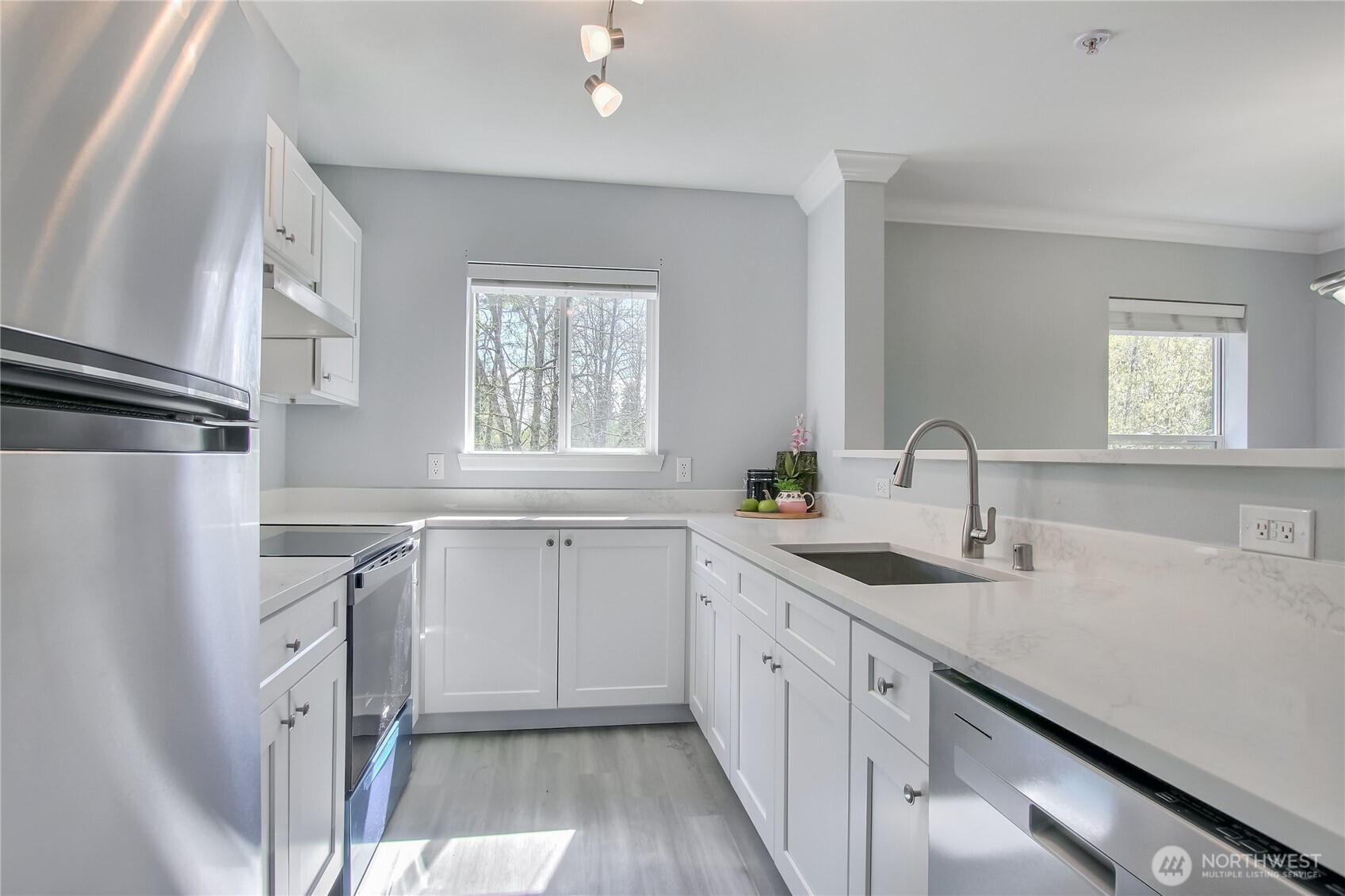 33020 10th Avenue SW #A301, Federal Way, WA 98023
