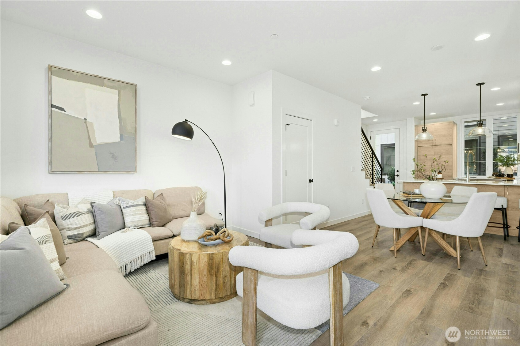 116 E 2nd Street S #E, Kirkland, WA 98033