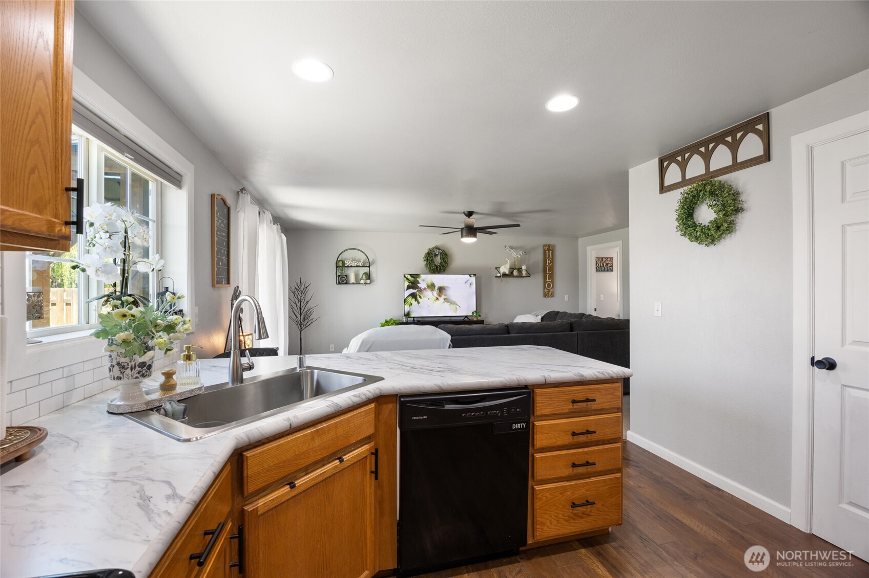 729 SE L Street , Ephrata, WA 98823