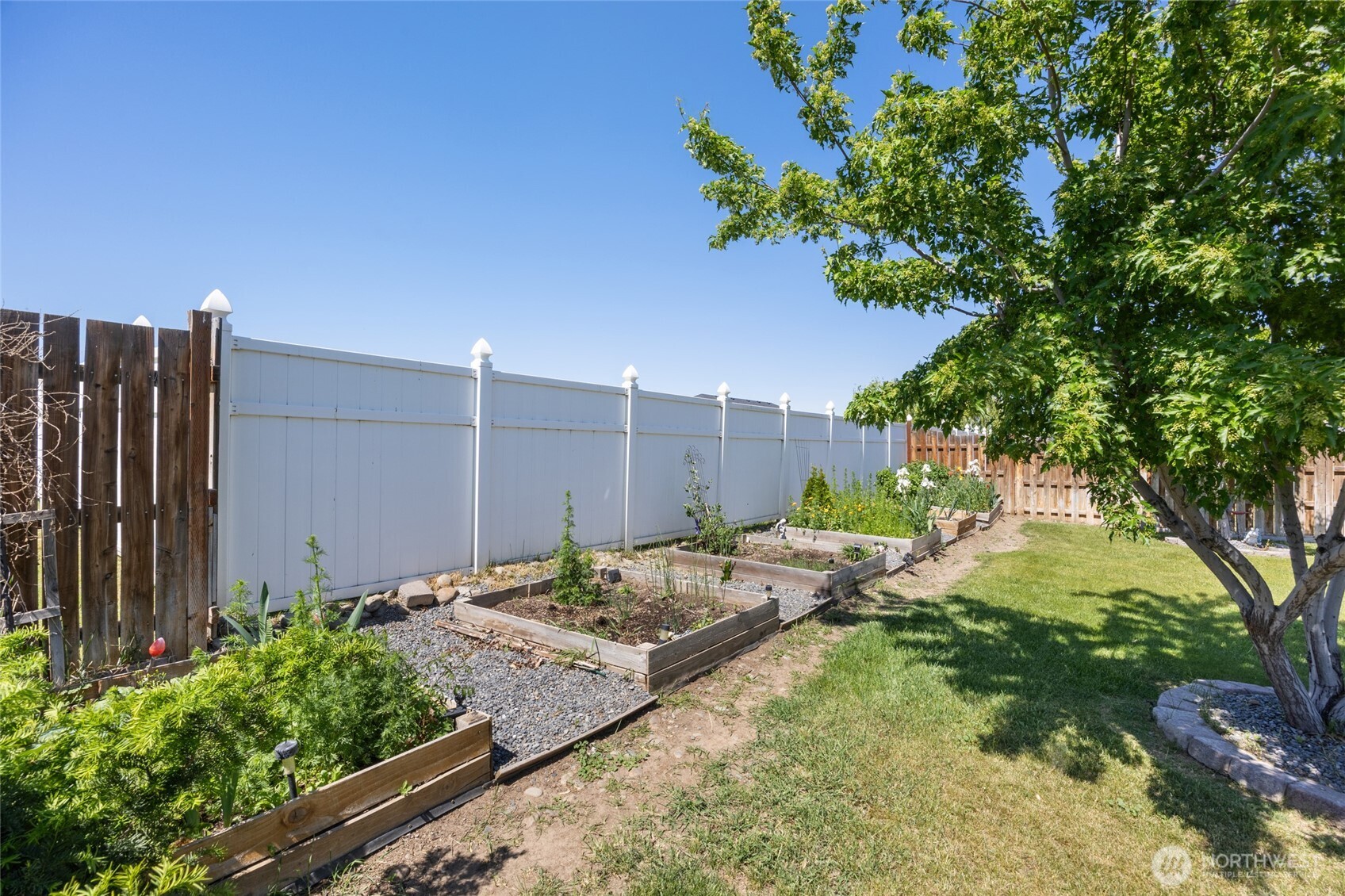 729 SE L Street , Ephrata, WA 98823