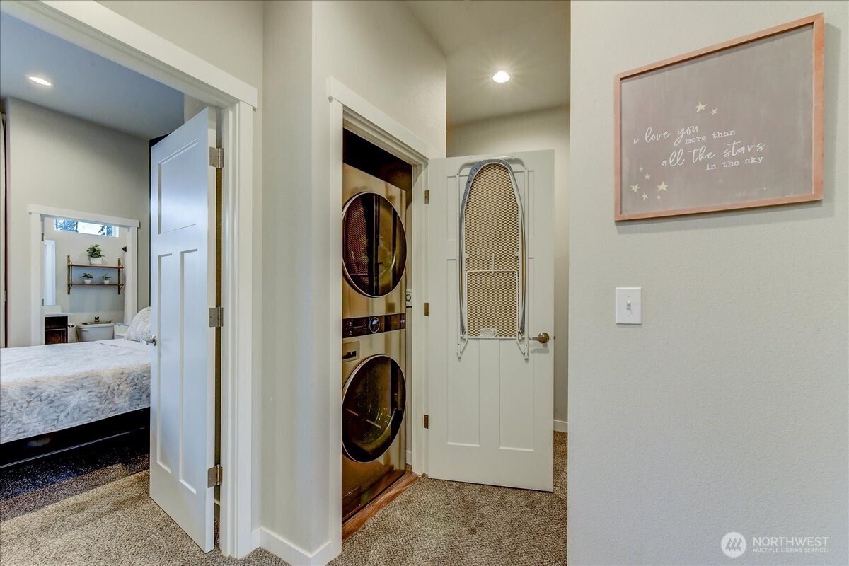 224 Raybird Avenue , Granite Falls, WA 98252