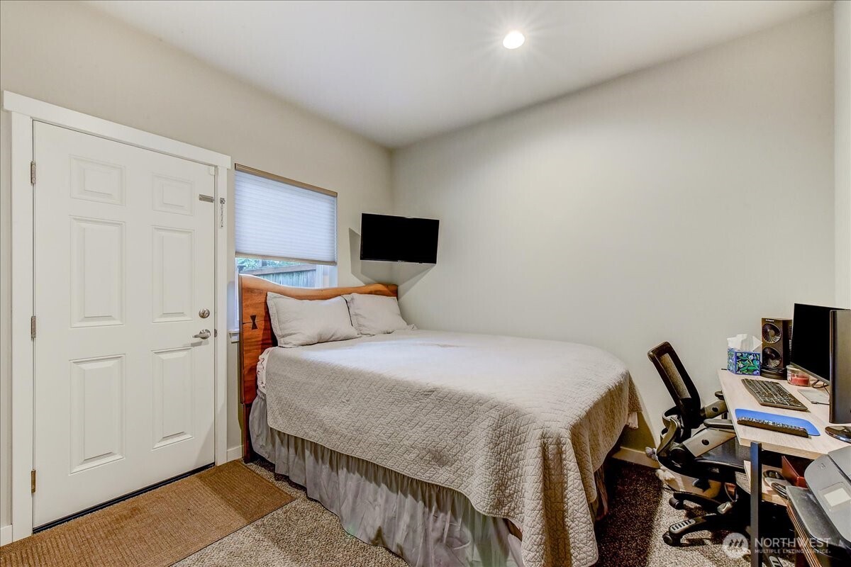 224 Raybird Avenue , Granite Falls, WA 98252