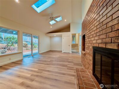 1135 147th Pl NE, Bellevue, WA 98007 - Photo 12