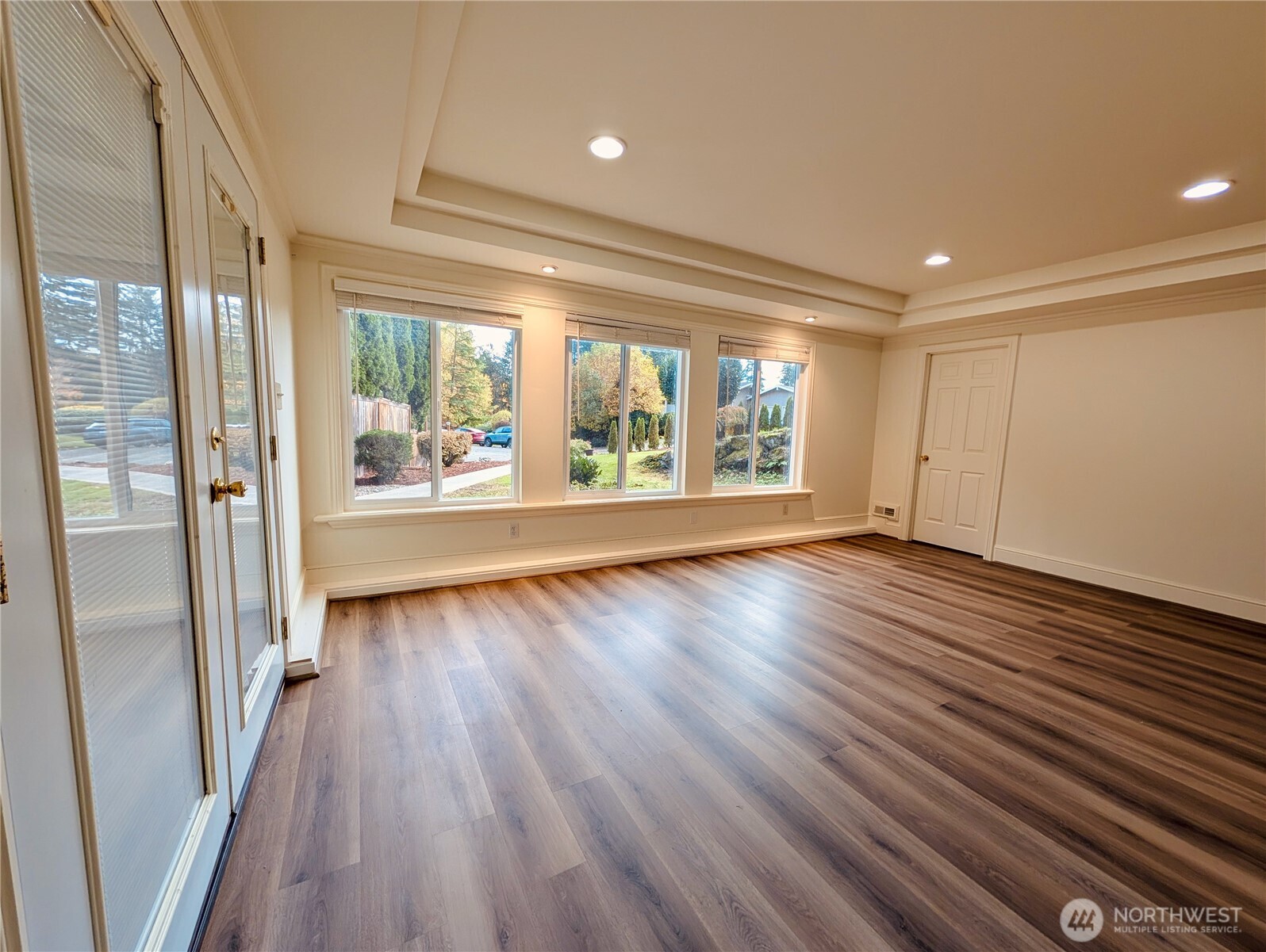 1135 147th Pl NE, Bellevue, WA 98007