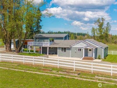 39805 212th Avenue SE, Enumclaw, WA 98022 - Photo 2