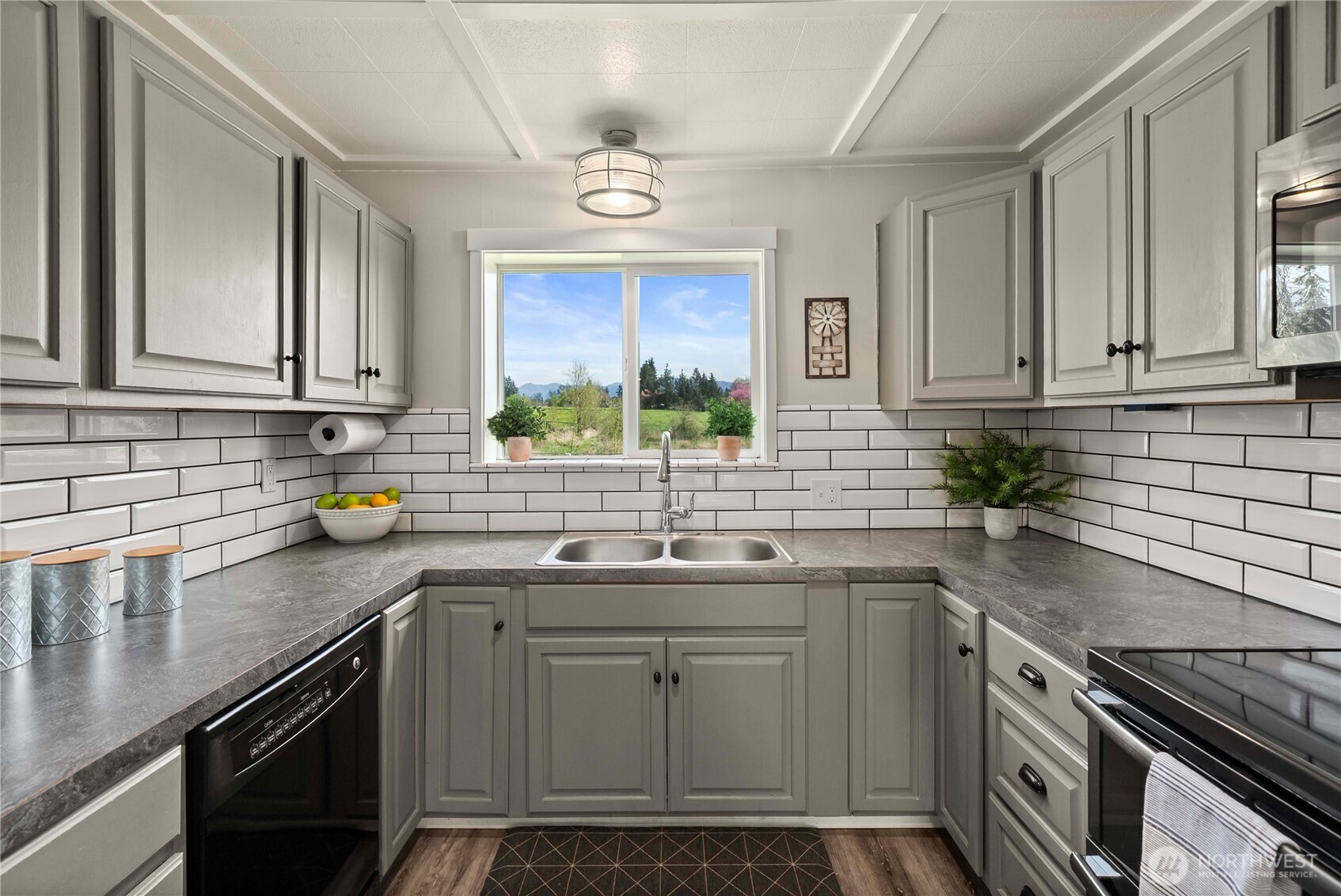 39805 212th Avenue SE, Enumclaw, WA 98022