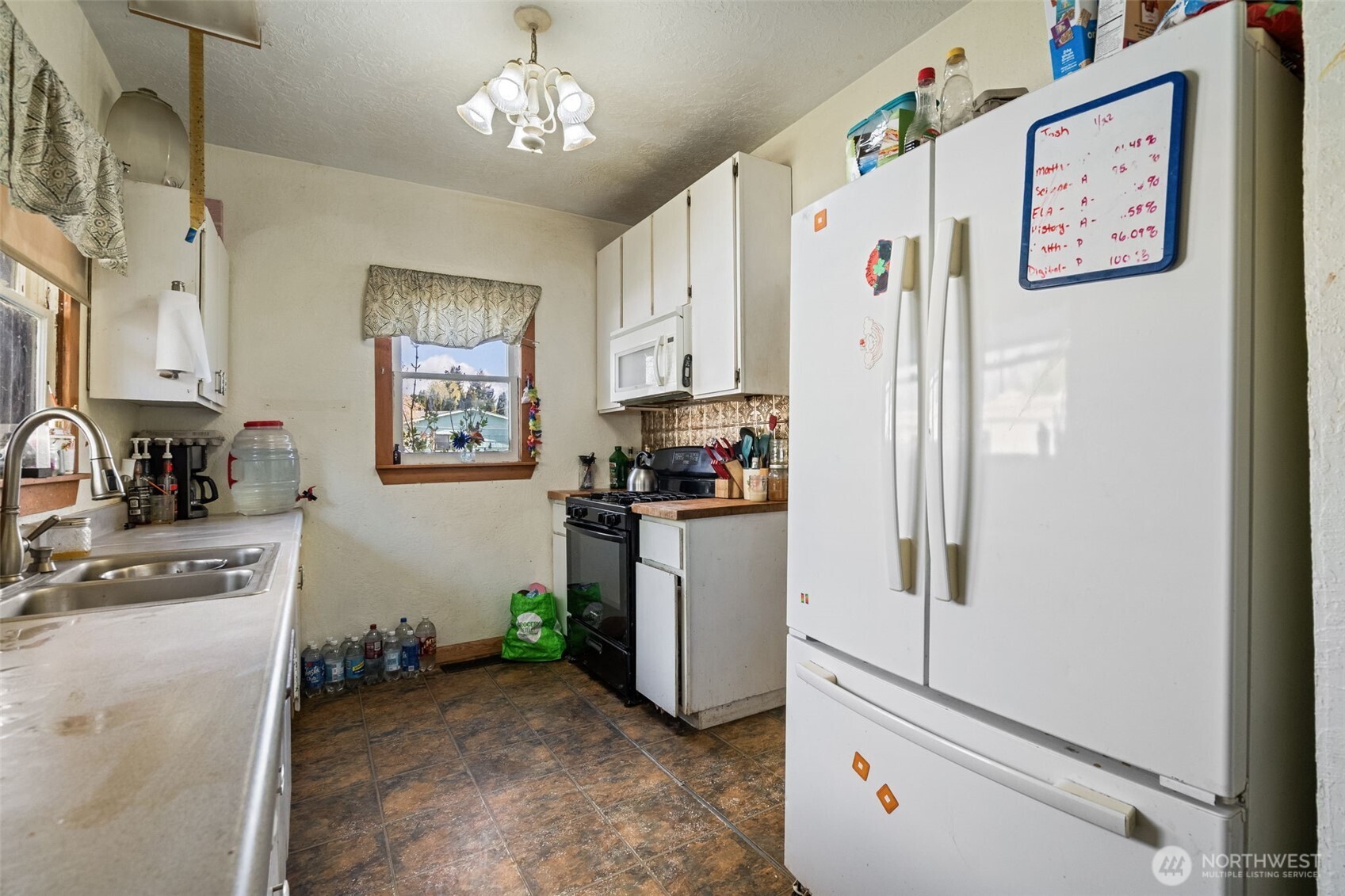 601 S 2nd Street , Toledo, WA 98591