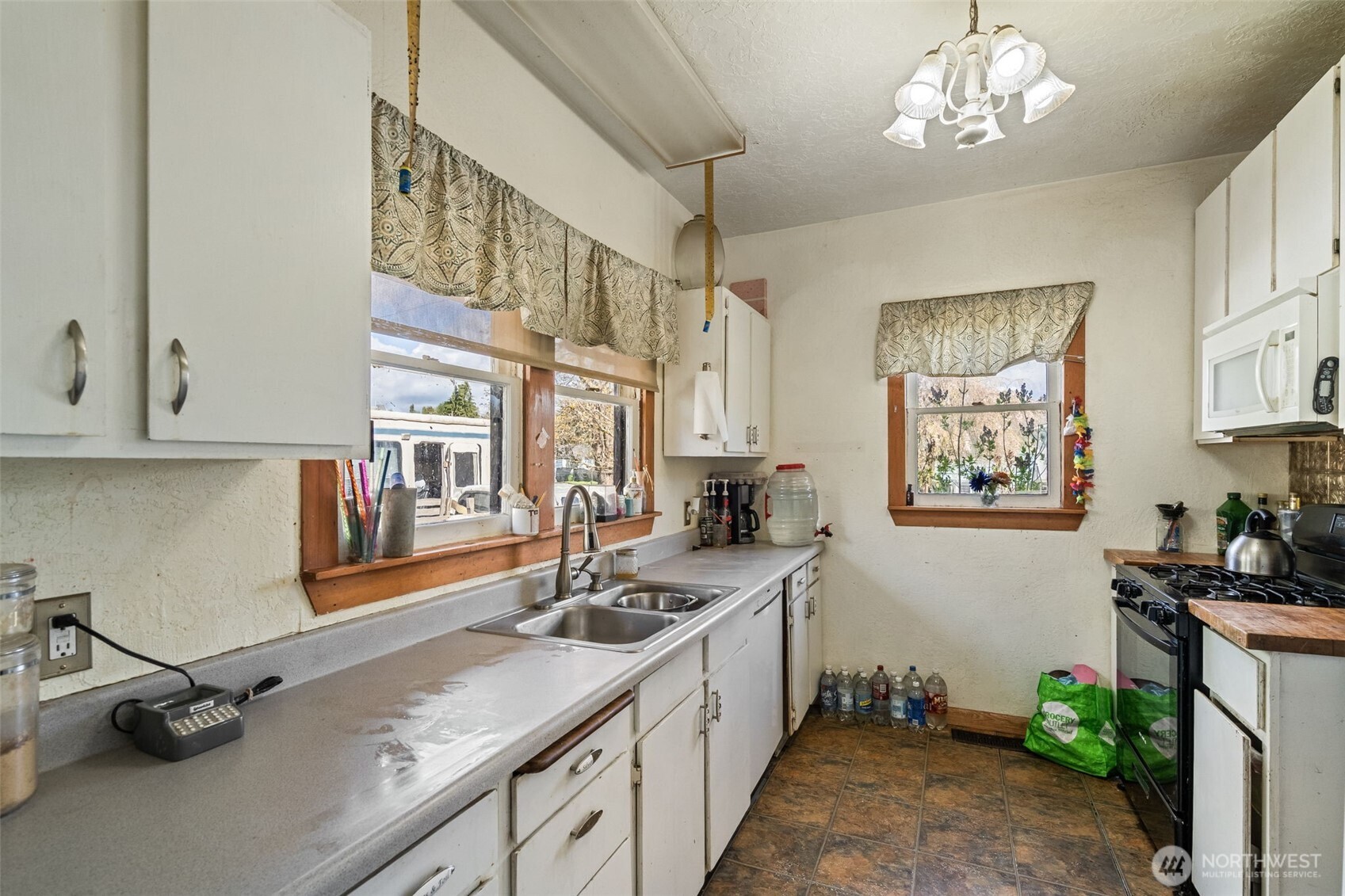 601 S 2nd Street , Toledo, WA 98591