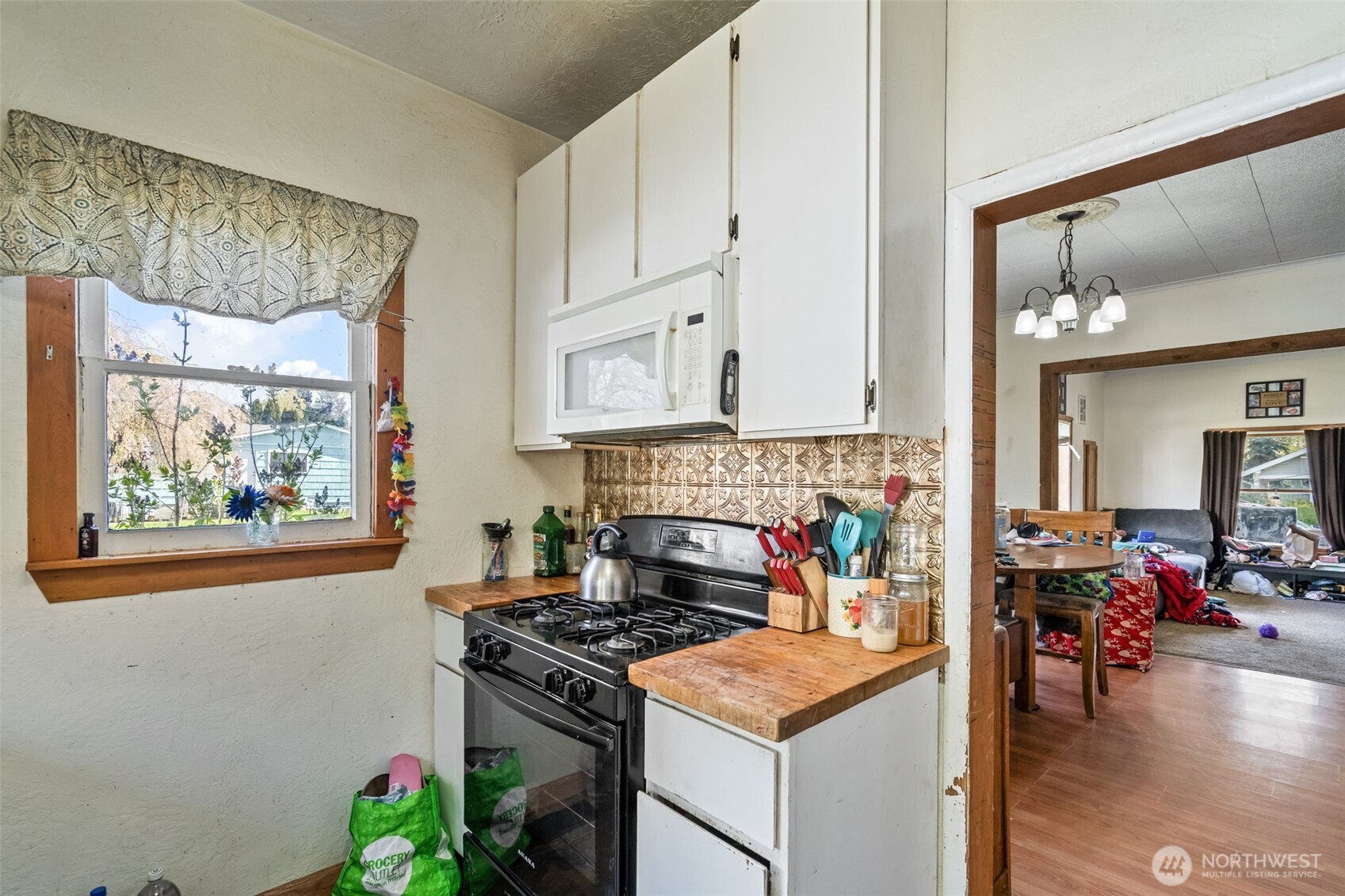601 S 2nd Street , Toledo, WA 98591