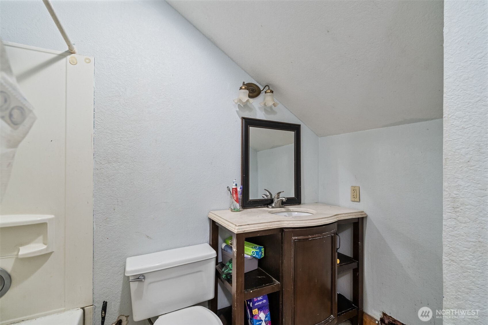 601 S 2nd Street , Toledo, WA 98591