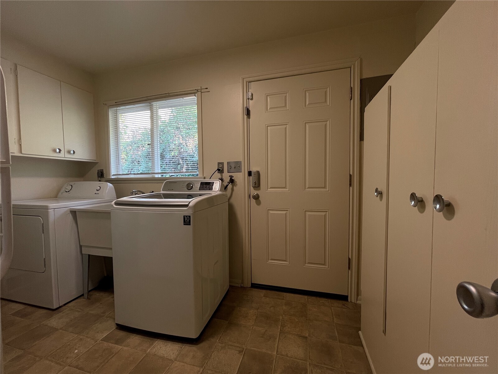 4030 Factoria Boulevard SE, Bellevue, WA 98006