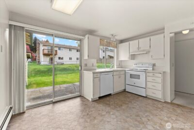 11235 NE 146th Street , Kirkland, WA 98034 - Photo 14