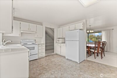 11235 NE 146th Street , Kirkland, WA 98034 - Photo 15