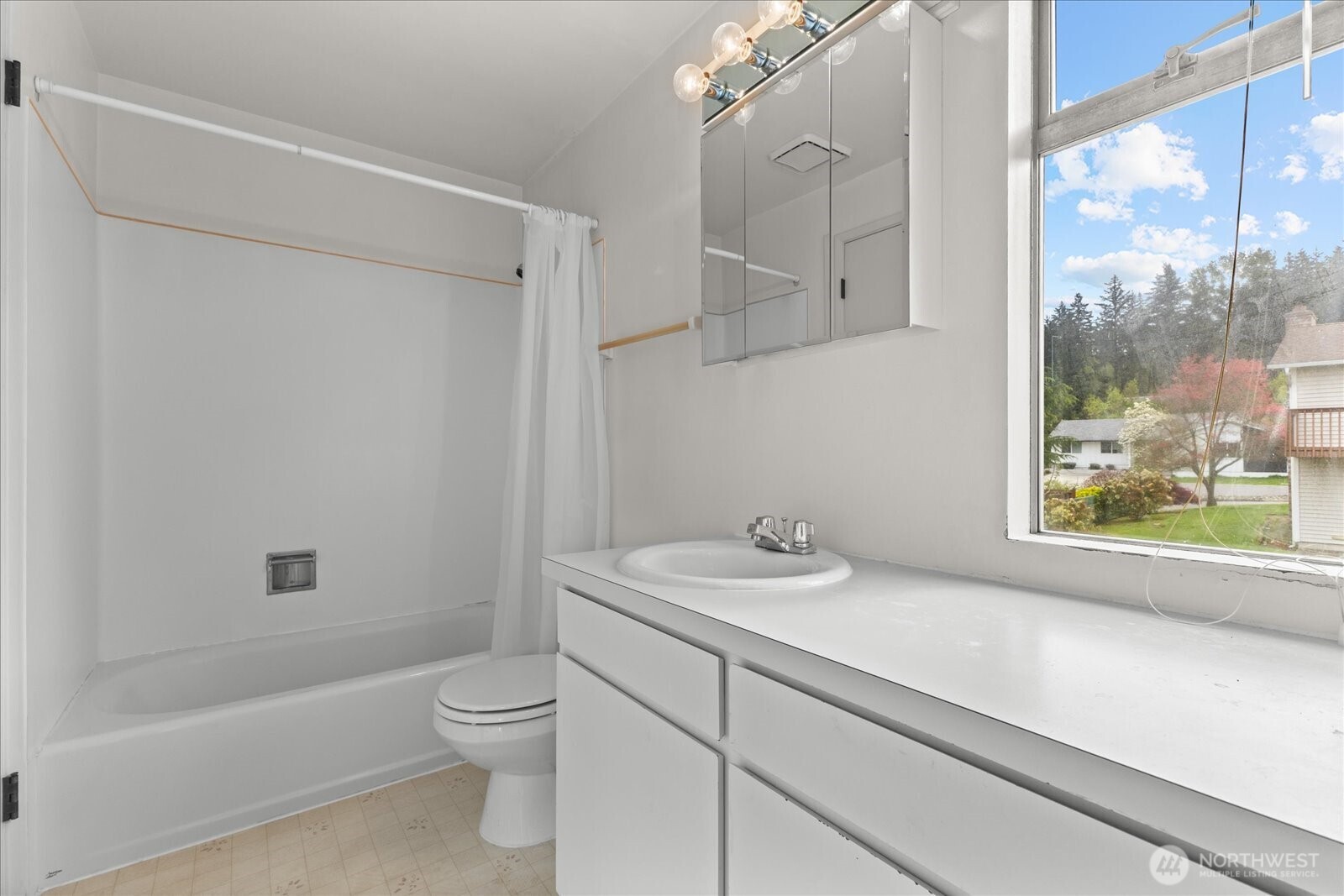 11235 NE 146th Street , Kirkland, WA 98034