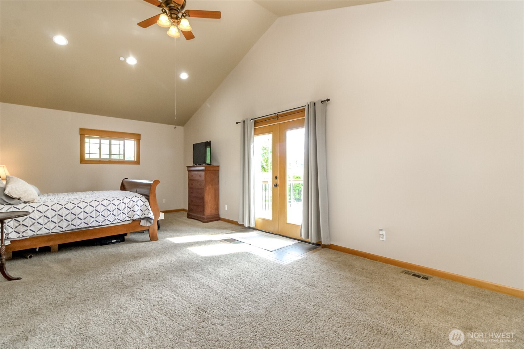 47335 260th Avenue SE, Enumclaw, WA 98022
