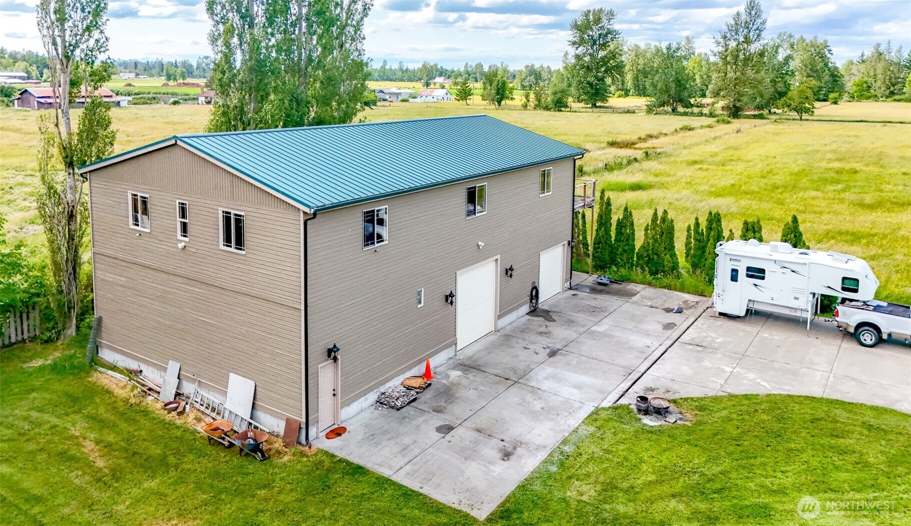 47335 260th Avenue SE, Enumclaw, WA 98022