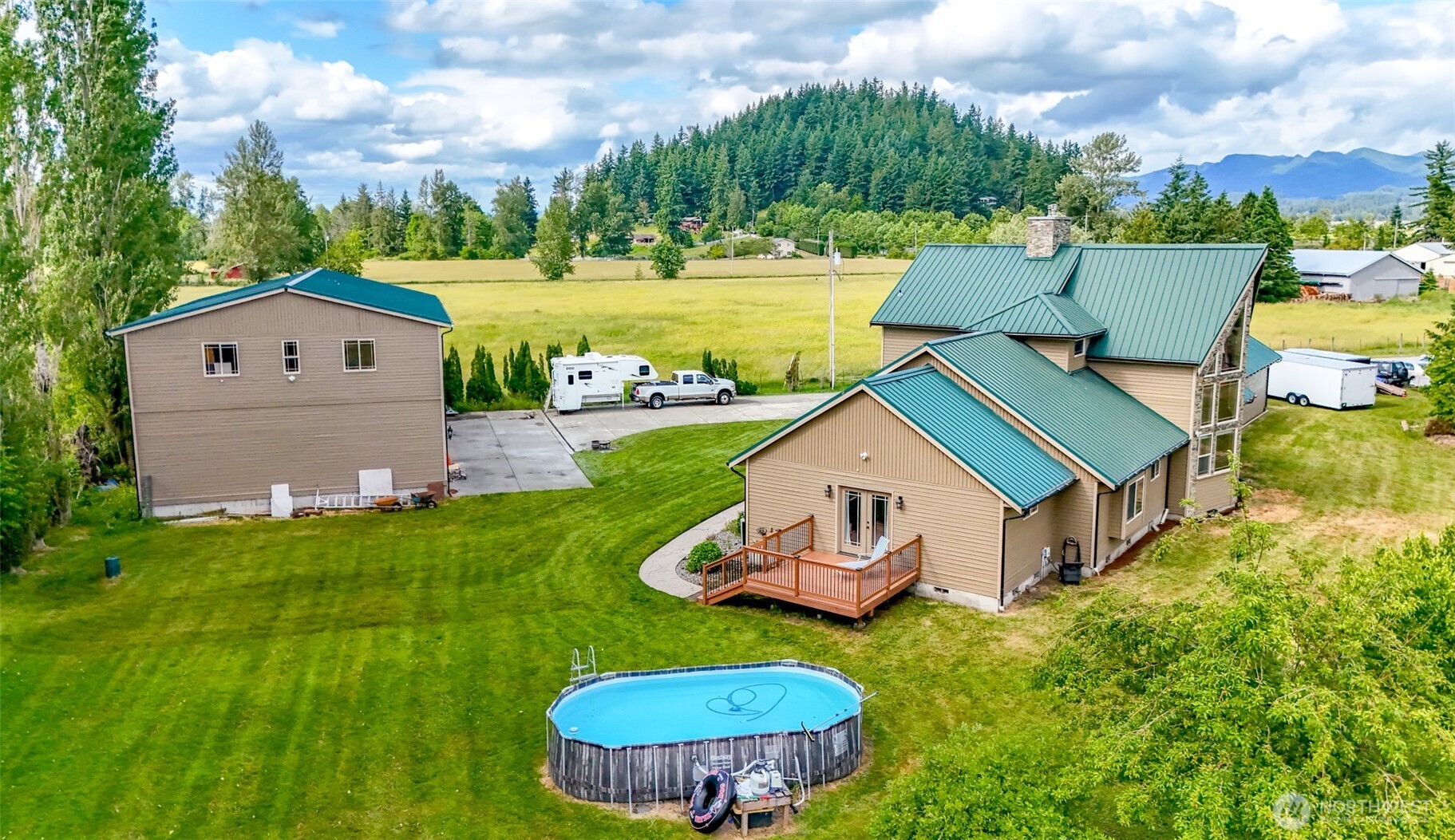 47335 260th Avenue SE, Enumclaw, WA 98022