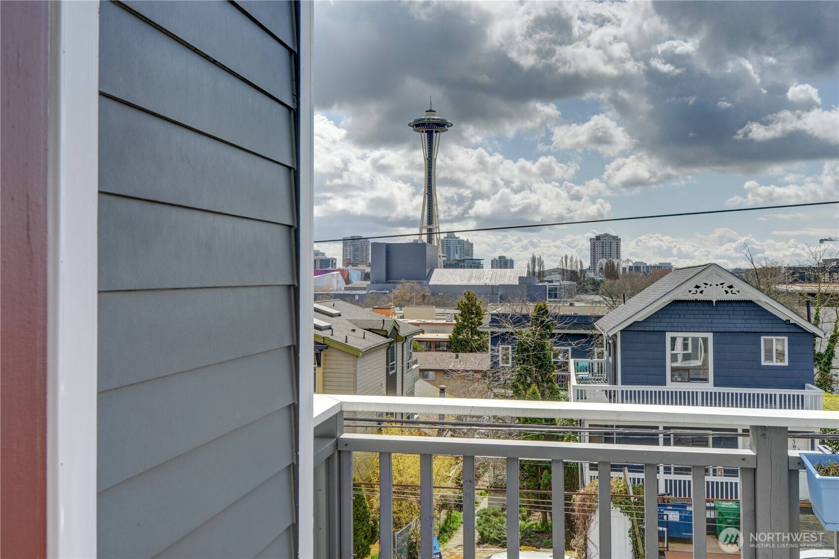 310 Aloha Street , Seattle, WA 98109